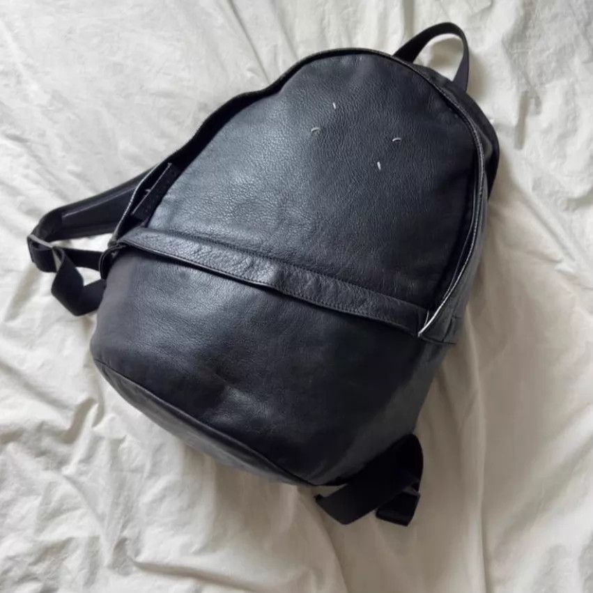 Maison Margiela Maison Margiela Calfskin Backpack Rare Texture Good Cap Size ONE SIZE - 2 Thumbnail