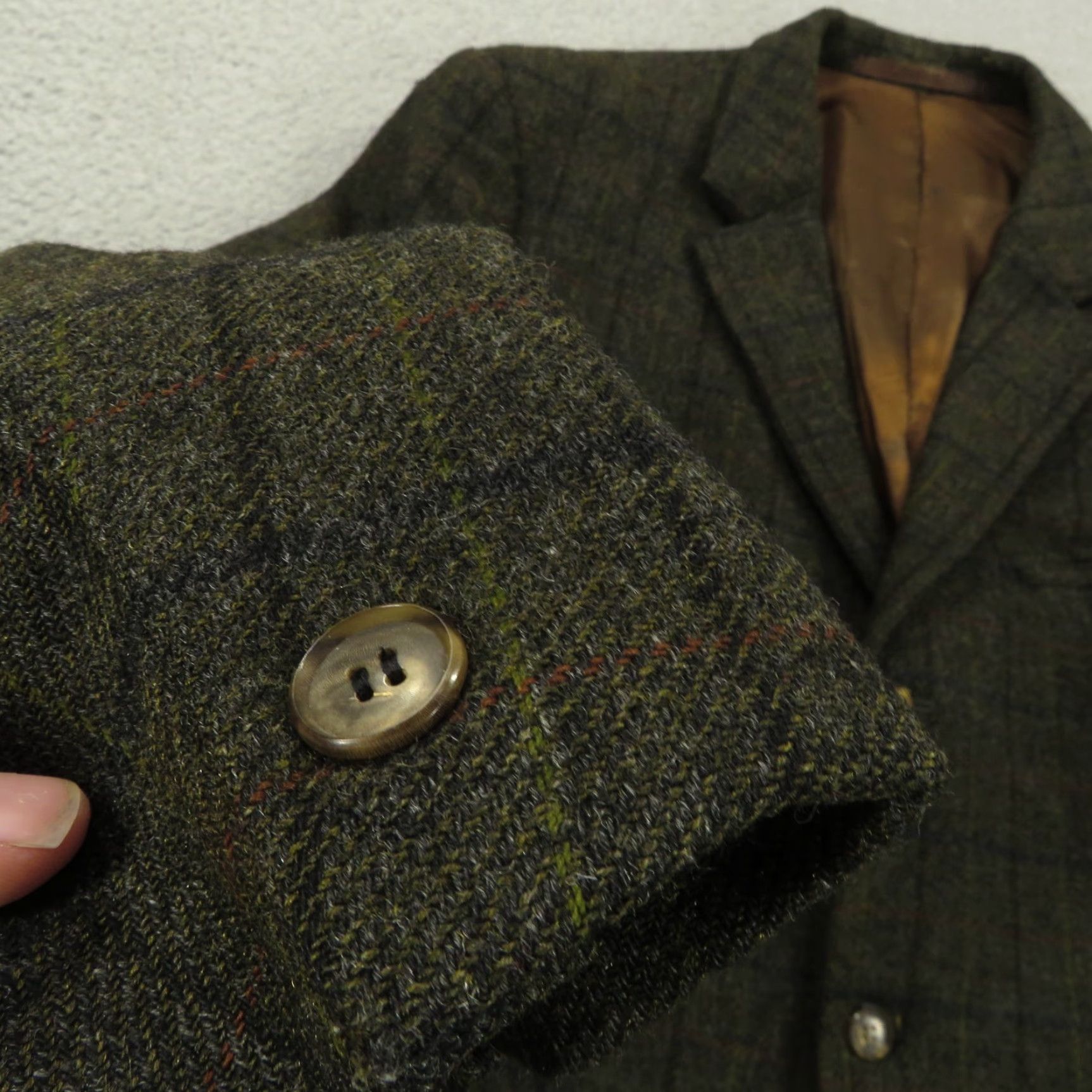 Olive VINTAGE Roberts of Selkirk Sport Coat 44R Olive Green Wool Plaid Scottish Tweed Blazer Mens Jacket Cardigan? Size 44R - 2 Thumbnail