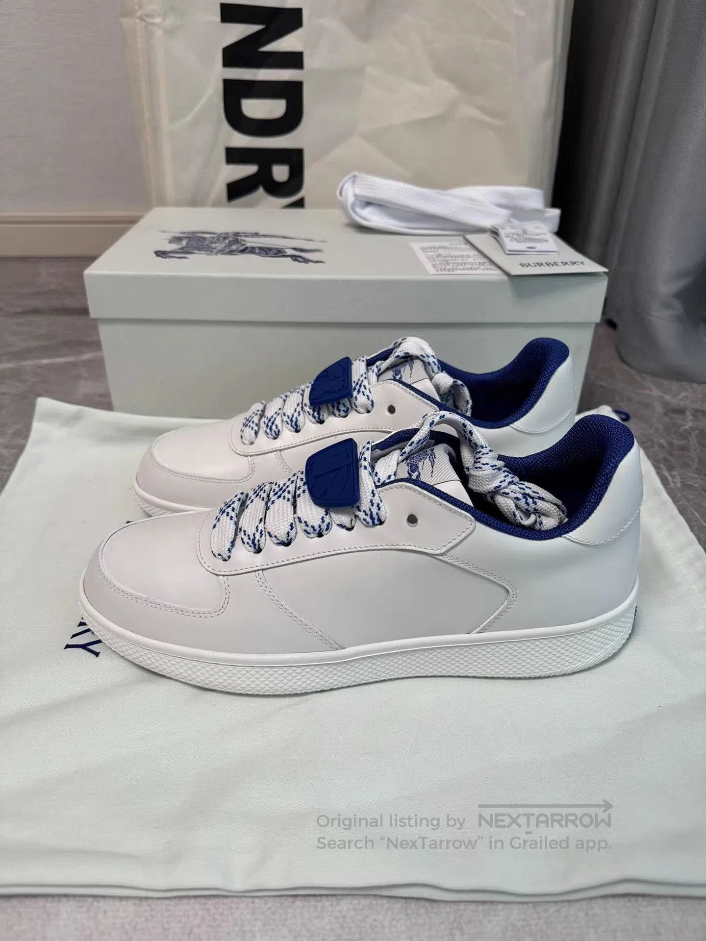 Burberry White Low. Size US 8 / EU 41 - 1 Thumbnail