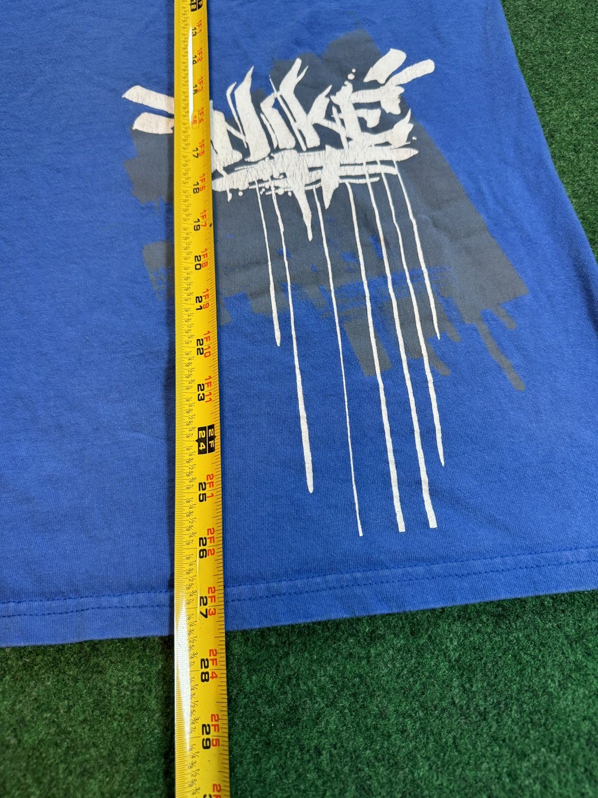 Nike × Vintage Vintage Y2K Nike Graffiti Hip Hop Blue T Shirt Size US L / EU 52-54 / 3 - 5 Thumbnail