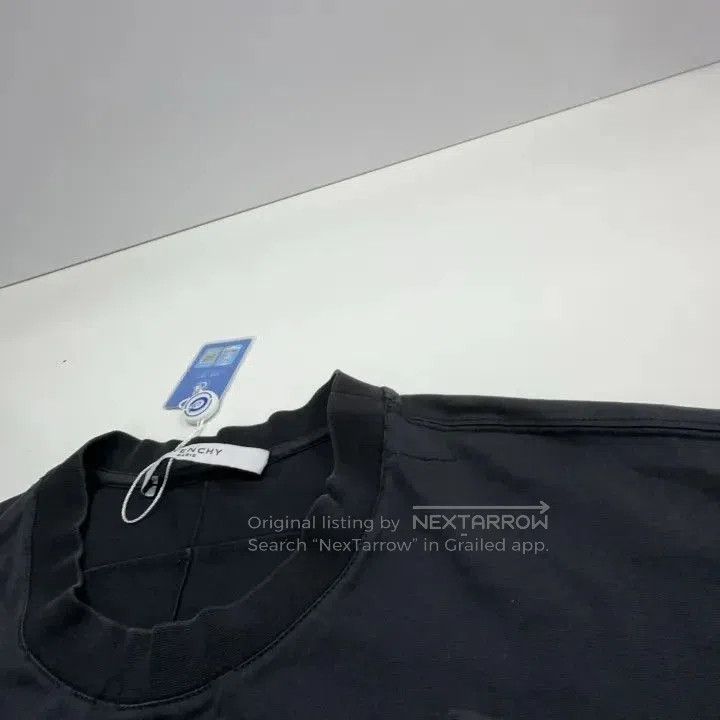 Givenchy Givenchy Short Sleeve Logo T-Shirt for Men. Size US M / EU 48-50 / 2 - 2 Thumbnail