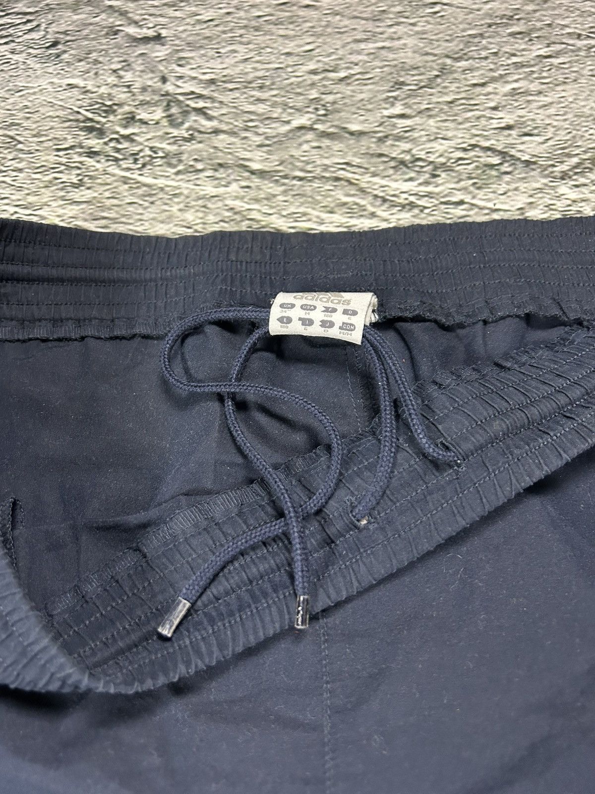 Adidas Adidas vintage dark navy track pants small logo drill Y2K Size US 30 / EU 46 - 4 Thumbnail
