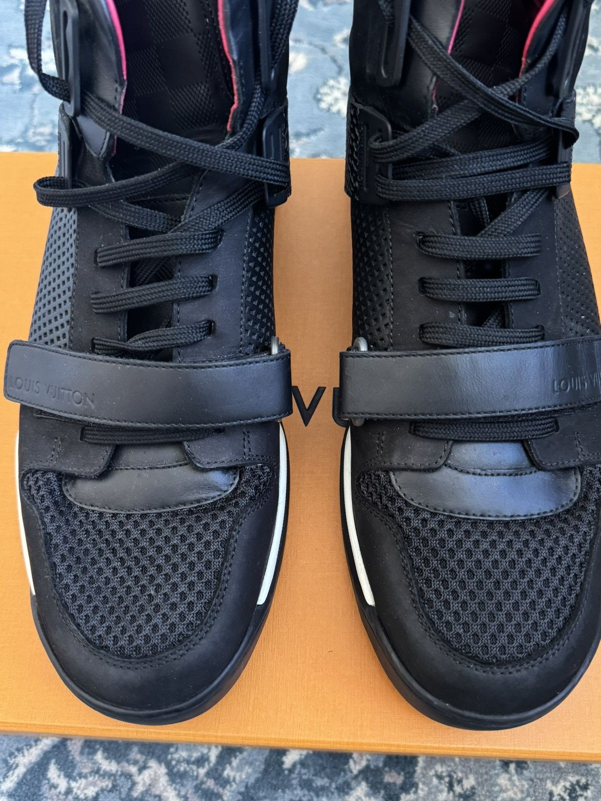 Louis Vuitton Louis Vuitton Trailblazer Sneaker with OG Box and Dustbags Size US 11 / EU 44 - 3 Thumbnail