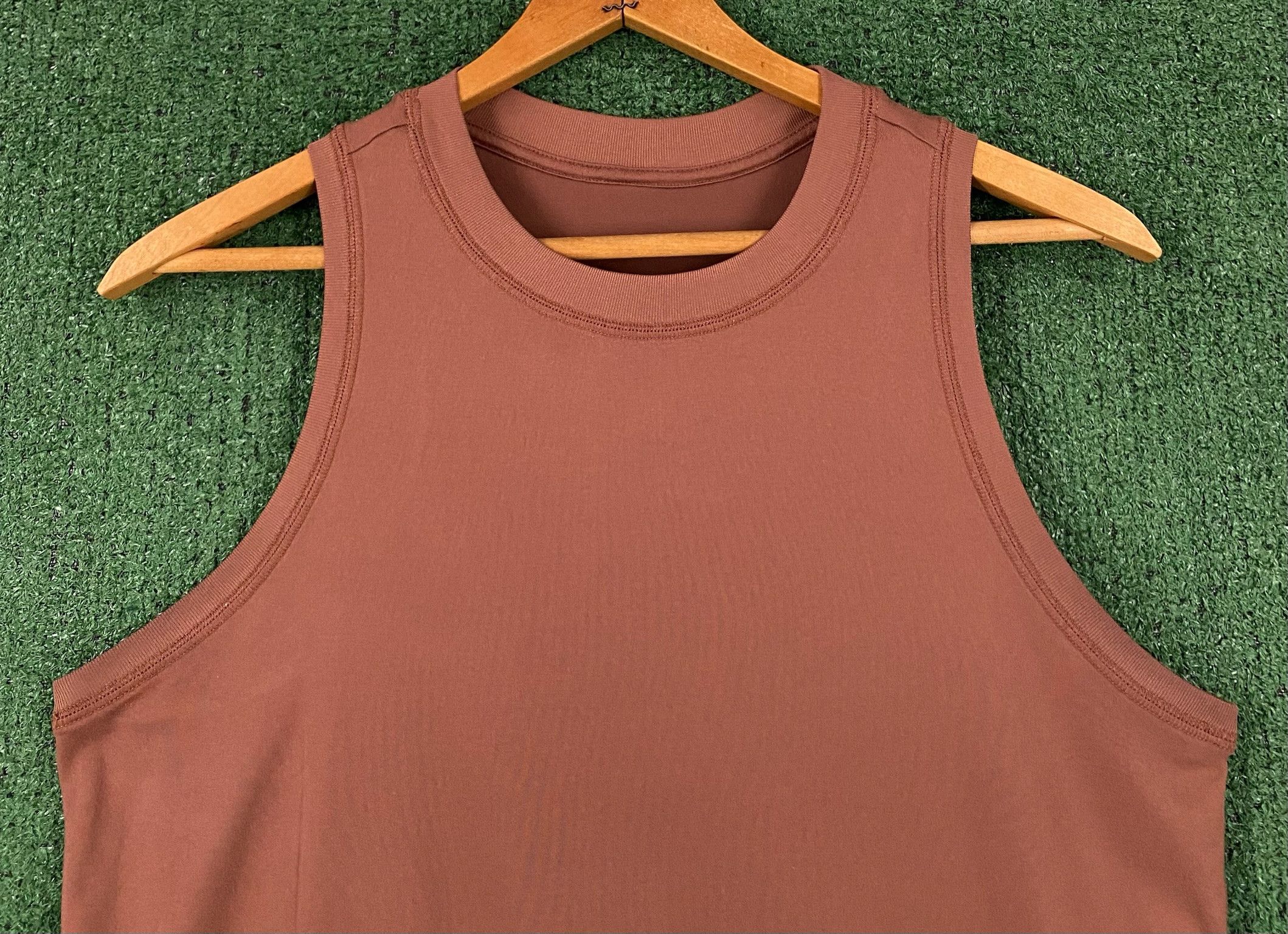 Vuori Vuori Energy Terracotta Brown Cropped Tank Top Women’s Small Size S / US 4 / IT 40 - 2 Thumbnail