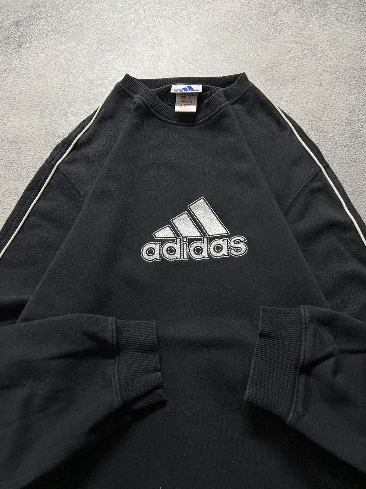 Adidas × Vintage Vintage Y2k Adidas 🖤 Spellout Big Logo Sweatshirt 00’s Size US L / EU 52-54 / 3 - 2 Thumbnail
