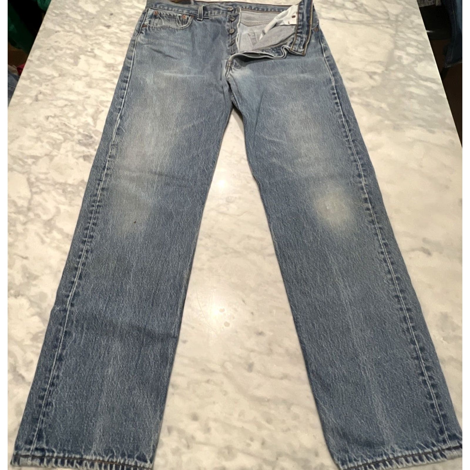 Levi's VINTAGE Levi’s 501 Jeans Men 34x31 Blue Button Fly Fade Thrash USA Jeans Size US 34 / EU 50 - 3 Thumbnail