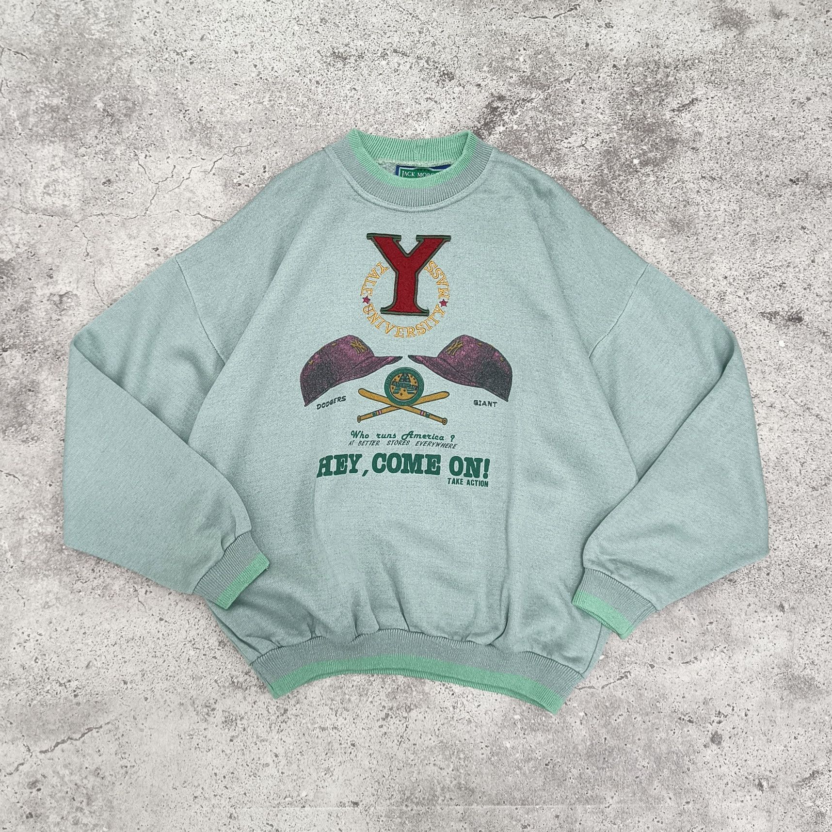 Vintage VINTAGE YALE UNIVERSITY SWEATSHIRT XL PULLOVER Size US XL / EU 56 / 4 - 1 Thumbnail