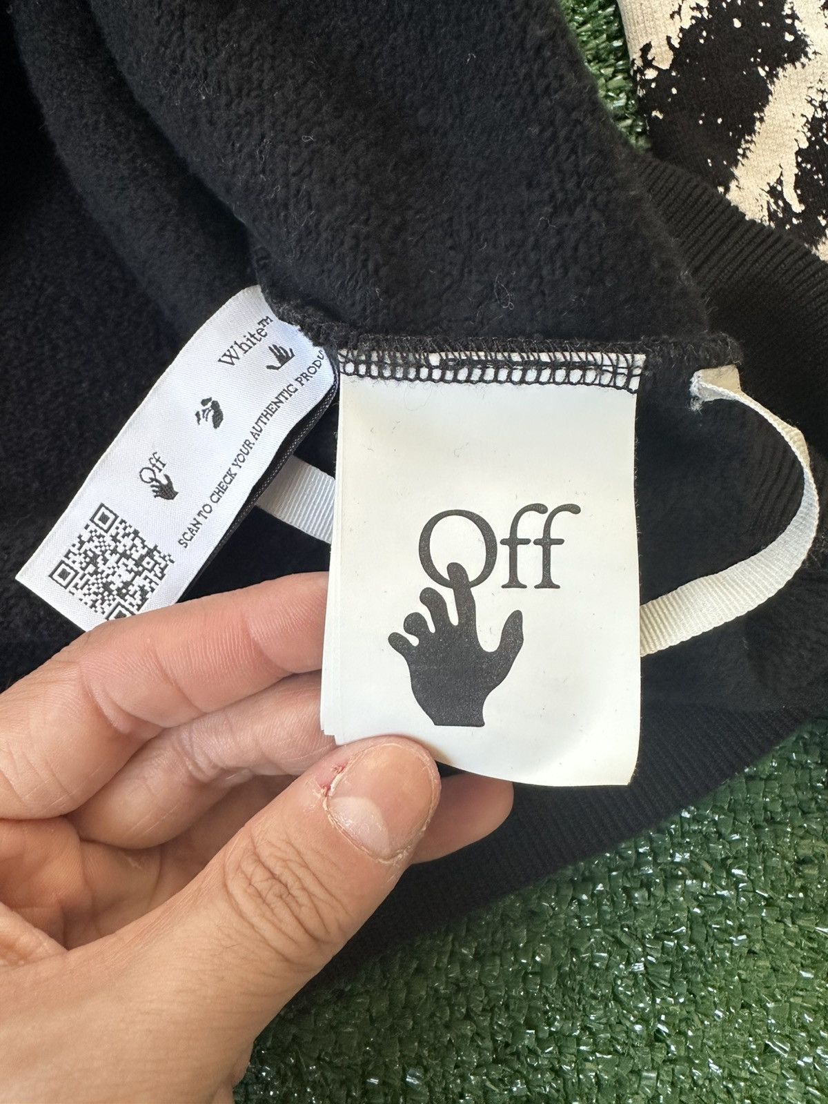 Other Off White SS22 Black Logo Arrows Hoodie Size Medium Used Size US M / EU 48-50 / 2 - 7 Thumbnail