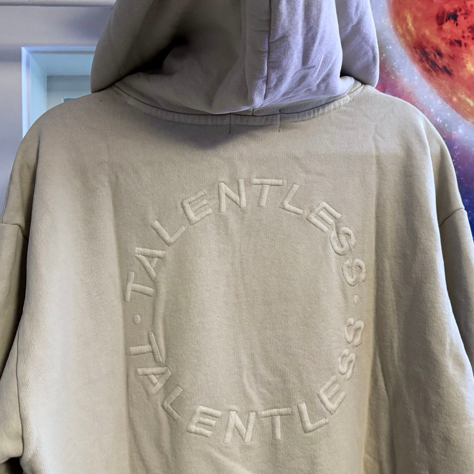 Talentless •NEW• TALENTLESS Embroidered Logo Hoodie in Bone • size 2XL Size US XXL / EU 58 / 5 - 5 Thumbnail