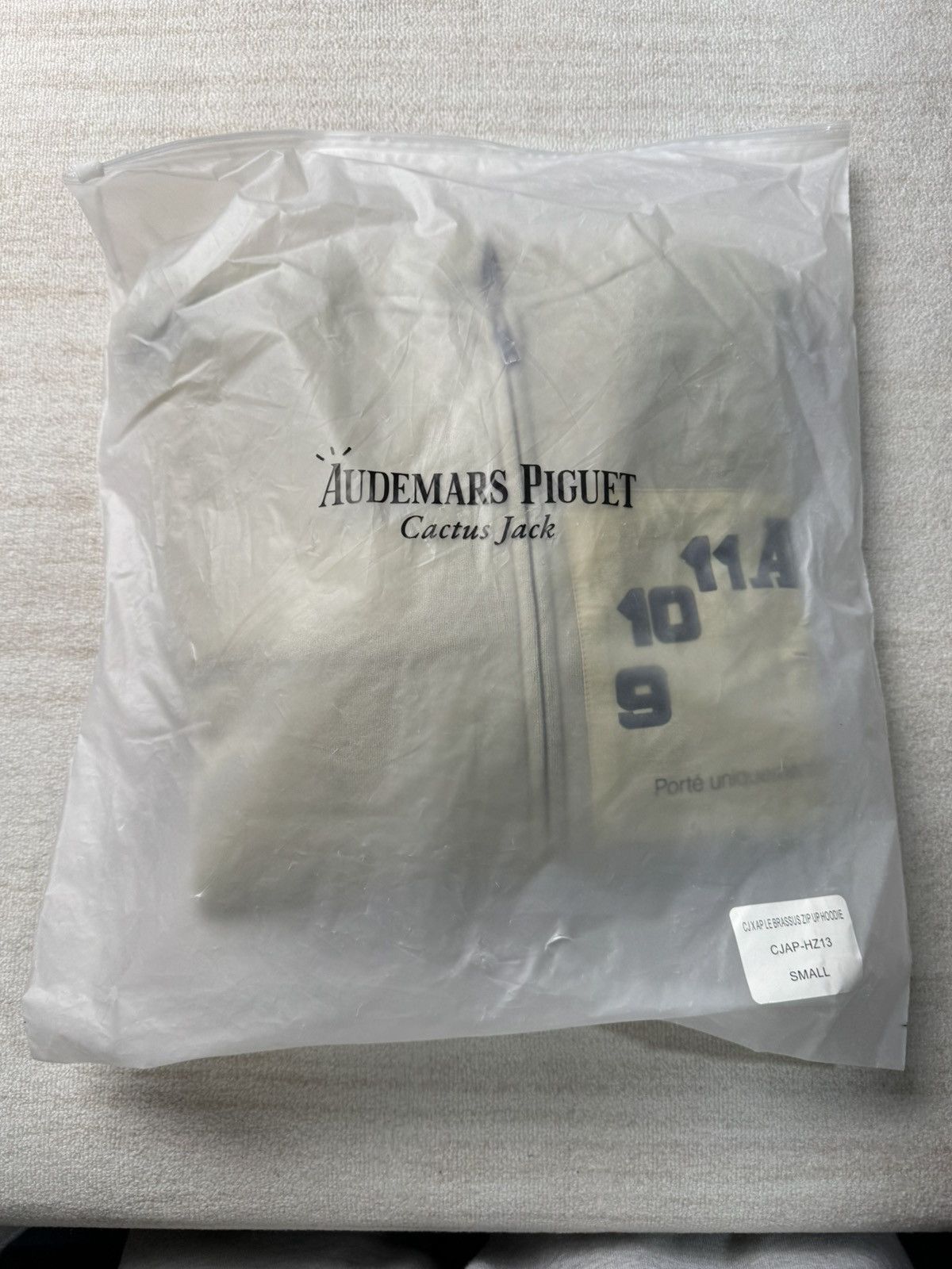 Audemars Piguet × Travis Scott CJ x AP Le Brassus zip up hoodie Size US S / EU 44-46 / 1 - 10 Thumbnail