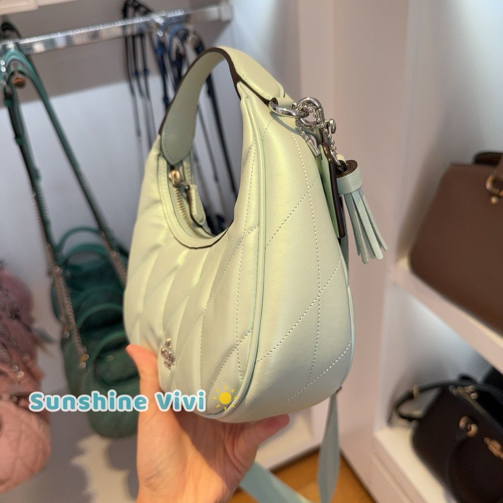 Coach NWT Coach Carmen Mini Crossbody Bag CBI46 leather Green Size ONE SIZE - 4 Thumbnail