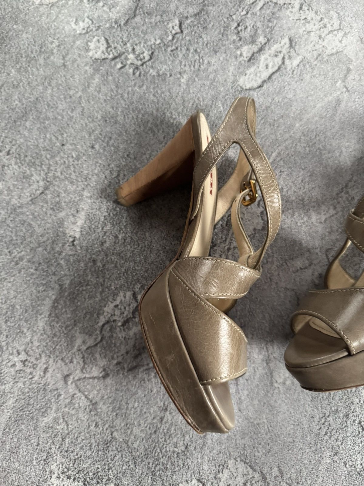 Prada Prada 38size sandals high heels shoes luxury old money 00s Size US 8 / IT 38 - 11 Thumbnail