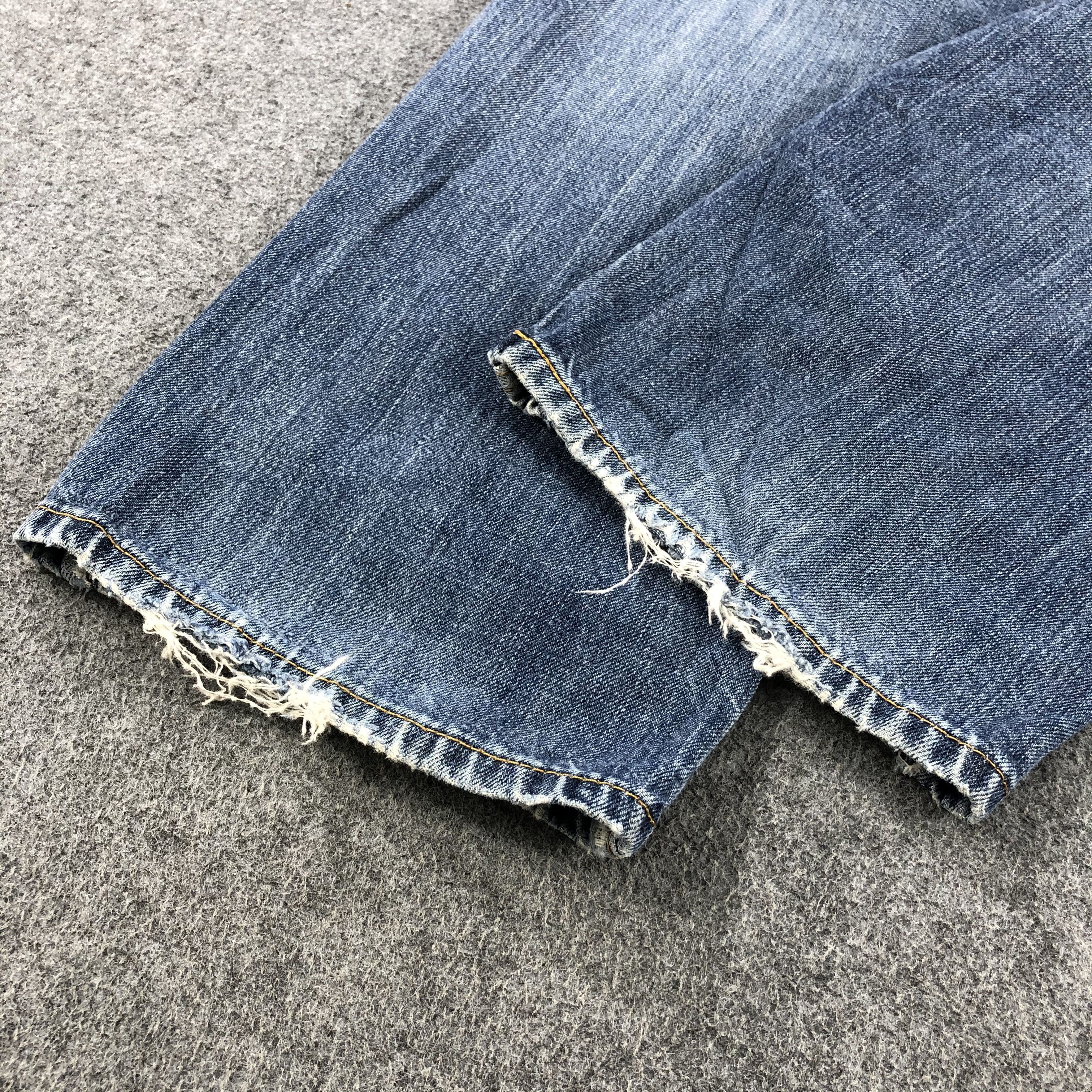 Levi's × Vintage Vintage Blue Wash Levis 559 Jeans-JM1957 Size US 35 - 4 Thumbnail