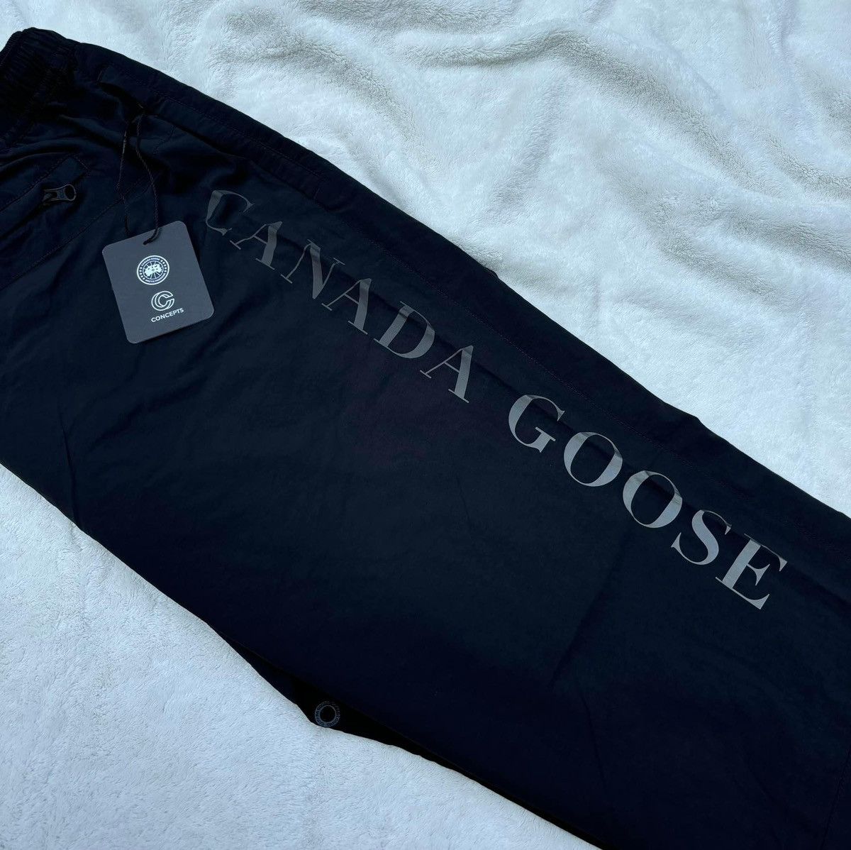 Canada Goose Canada Goose x Concepts Black Track Pants Size US 30 / EU 46 - 2 Thumbnail