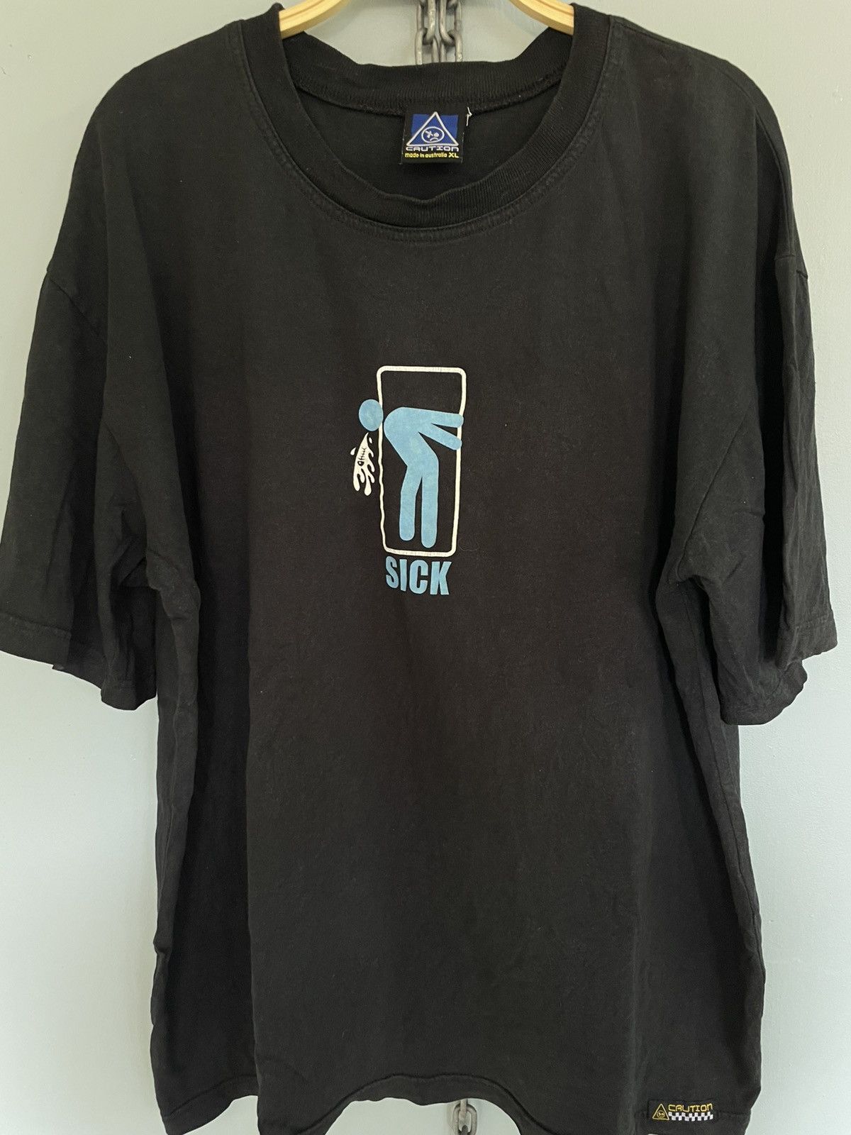 Girl Skateboards Vintage Caution Australia bitch skateboard parody t shirt Size US XL / EU 56 / 4 - 3 Thumbnail