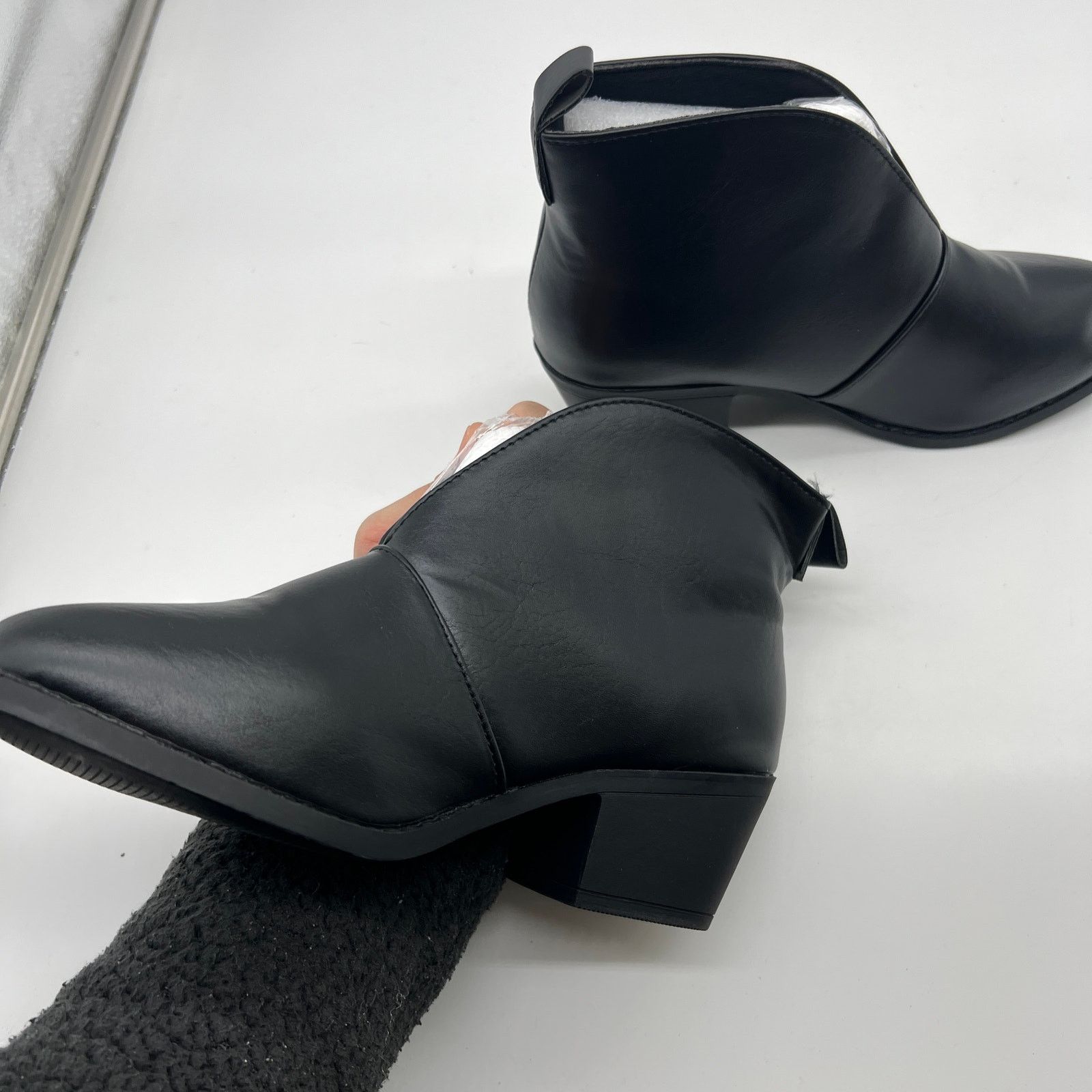 Other Women Chunky Heel Ankle BootsV Cut Fashion Slip on Size US 8 / IT 38 - 10 Thumbnail