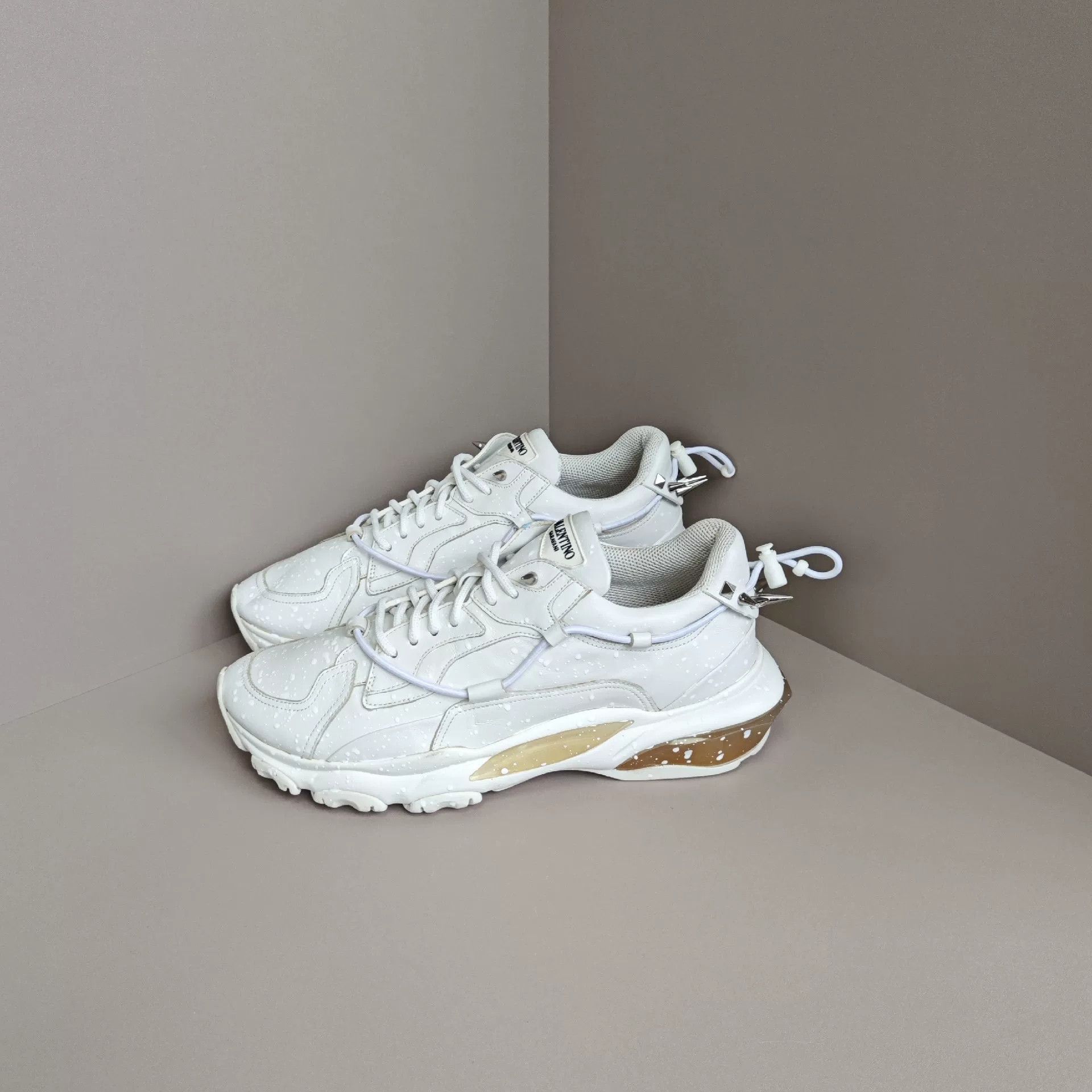 Valentino Valentino Casual Lowtop Sneakers 10 Men Size US 10 / EU 43 - 1 Thumbnail