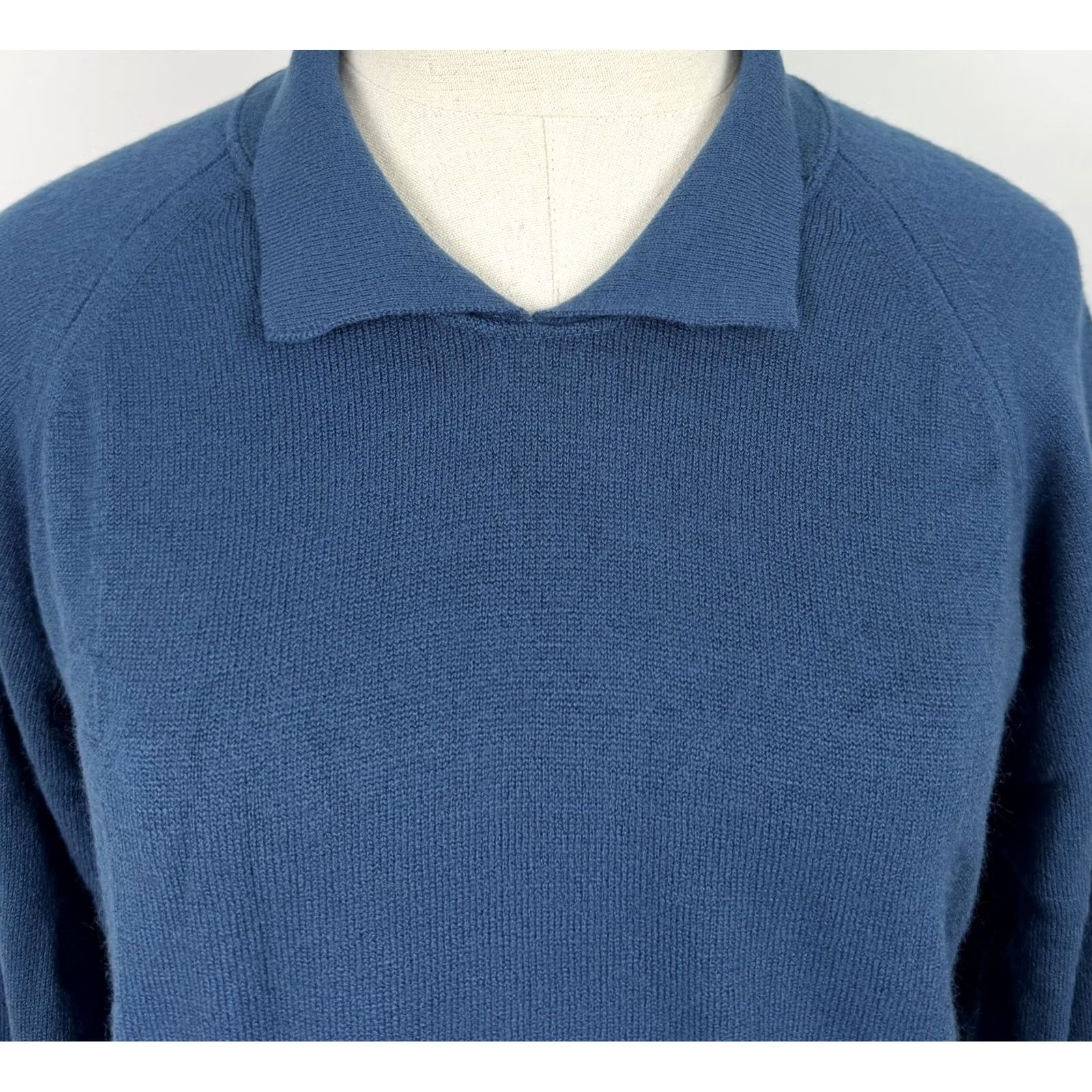 Vintage VINTAGE Designers Originals Sweater XS Womens Collared Raglan Blue 80s 90s Retro Pullover Size XS / US 0-2 / IT 36-38 - 2 Thumbnail