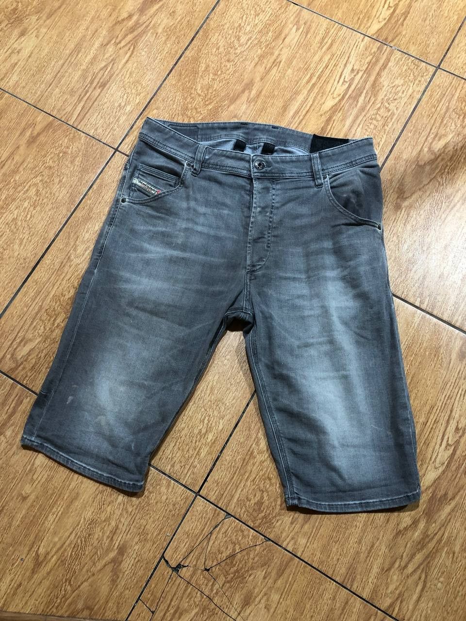 Diesel Diesel Denim Shorts Mens Light Wash Jean Button Fly Size US 32 / EU 48 - 17 Thumbnail