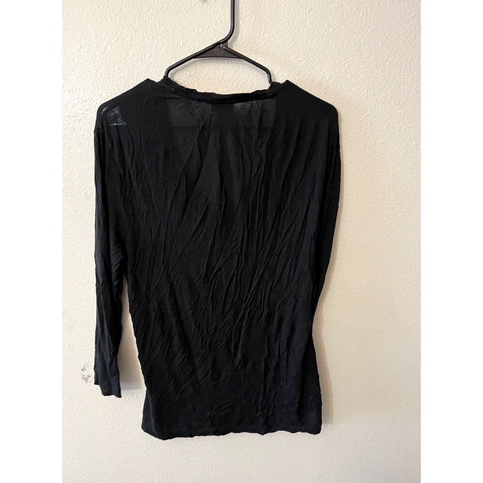 Isaac Mizrahi Isaac Mizrahi for Target Shirt Women's Large Black 3/4 Sleeve V-Neck Knit top Slim Fit Size L / US 10 / IT 46 - 3 Thumbnail