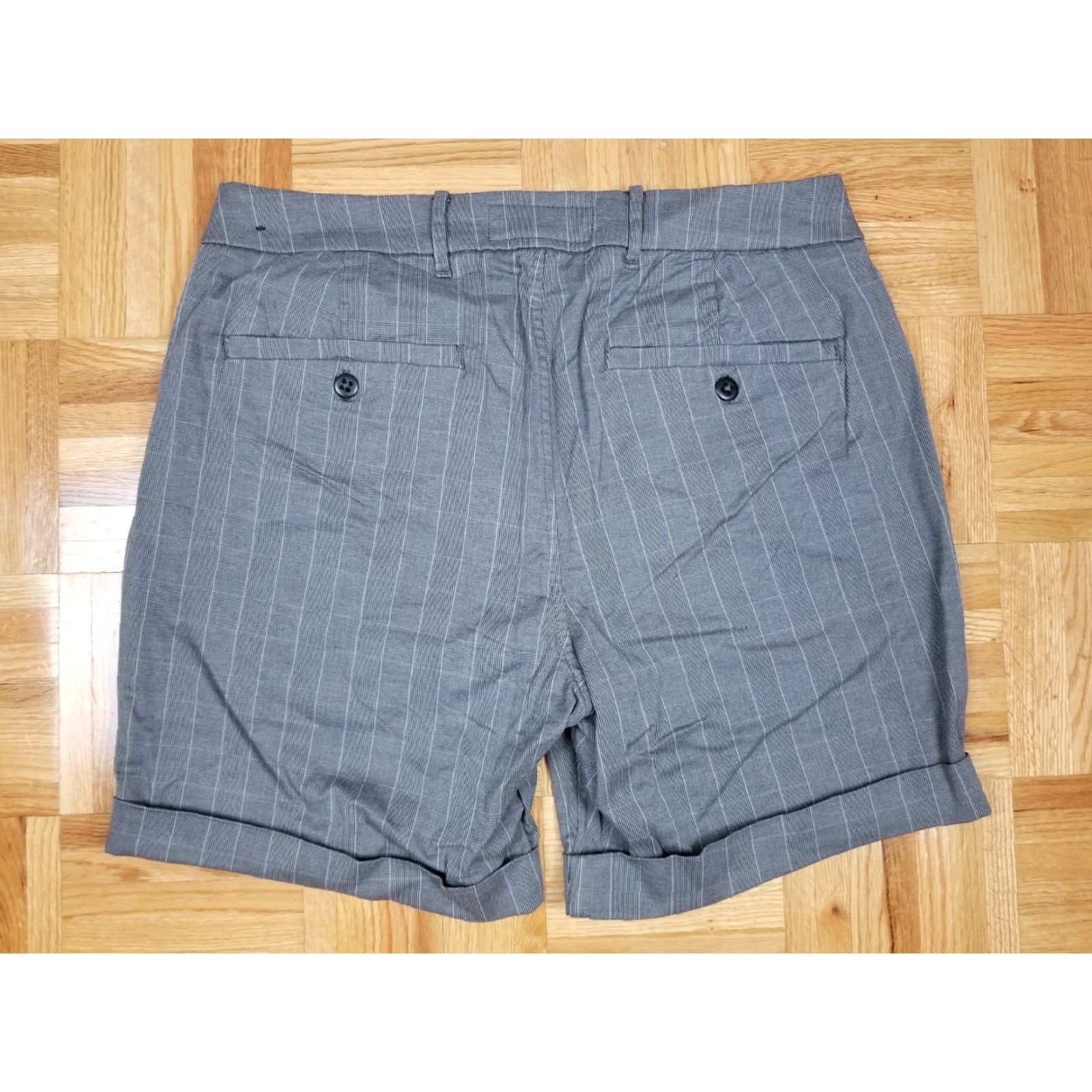 Abercrombie & Fitch NWOT Abercrombie & Fitch Gray Striped Shorts Men's 32 Size US 32 / EU 48 - 4 Thumbnail