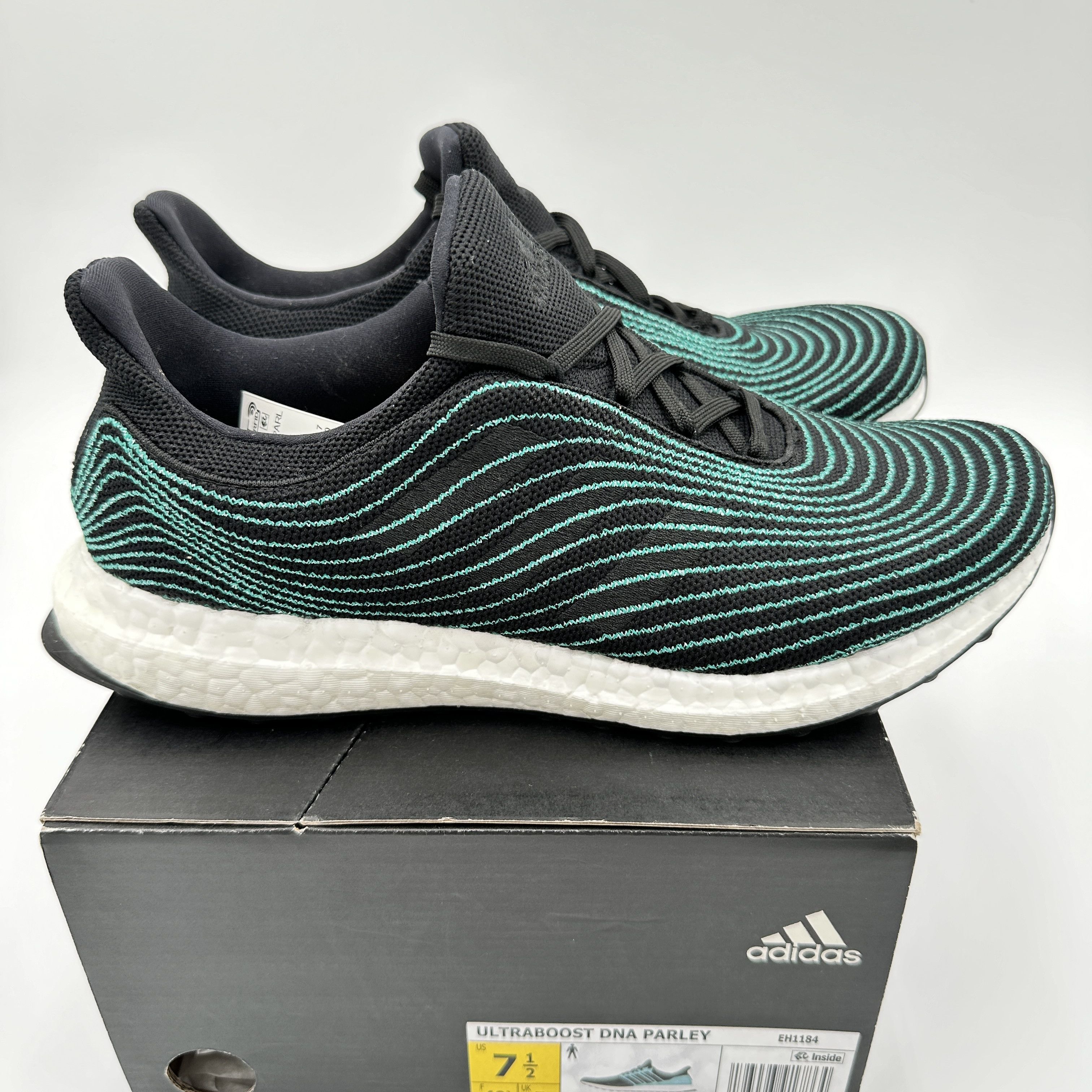 adidas gazelle silver green womens adidas Ultraboost 22 Shoes - Men's - Core Black / Turbo / Flash Orange main image 0