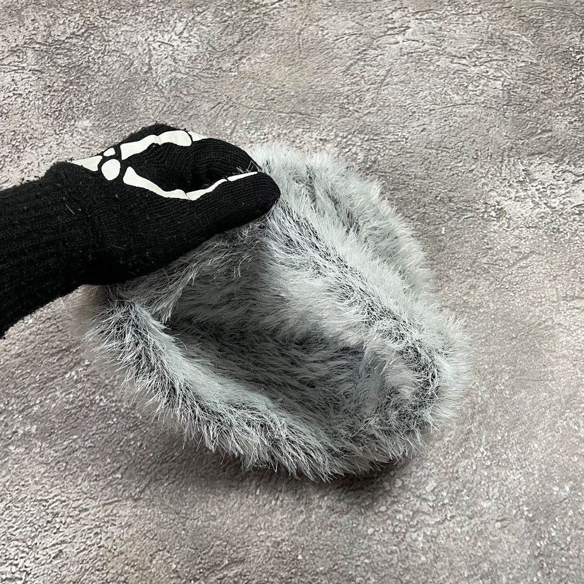 Vintage Vintage 90s Mohair Faux Fur Beanie Hat Fuzzy Grey Goth OS Size ONE SIZE - 4 Thumbnail