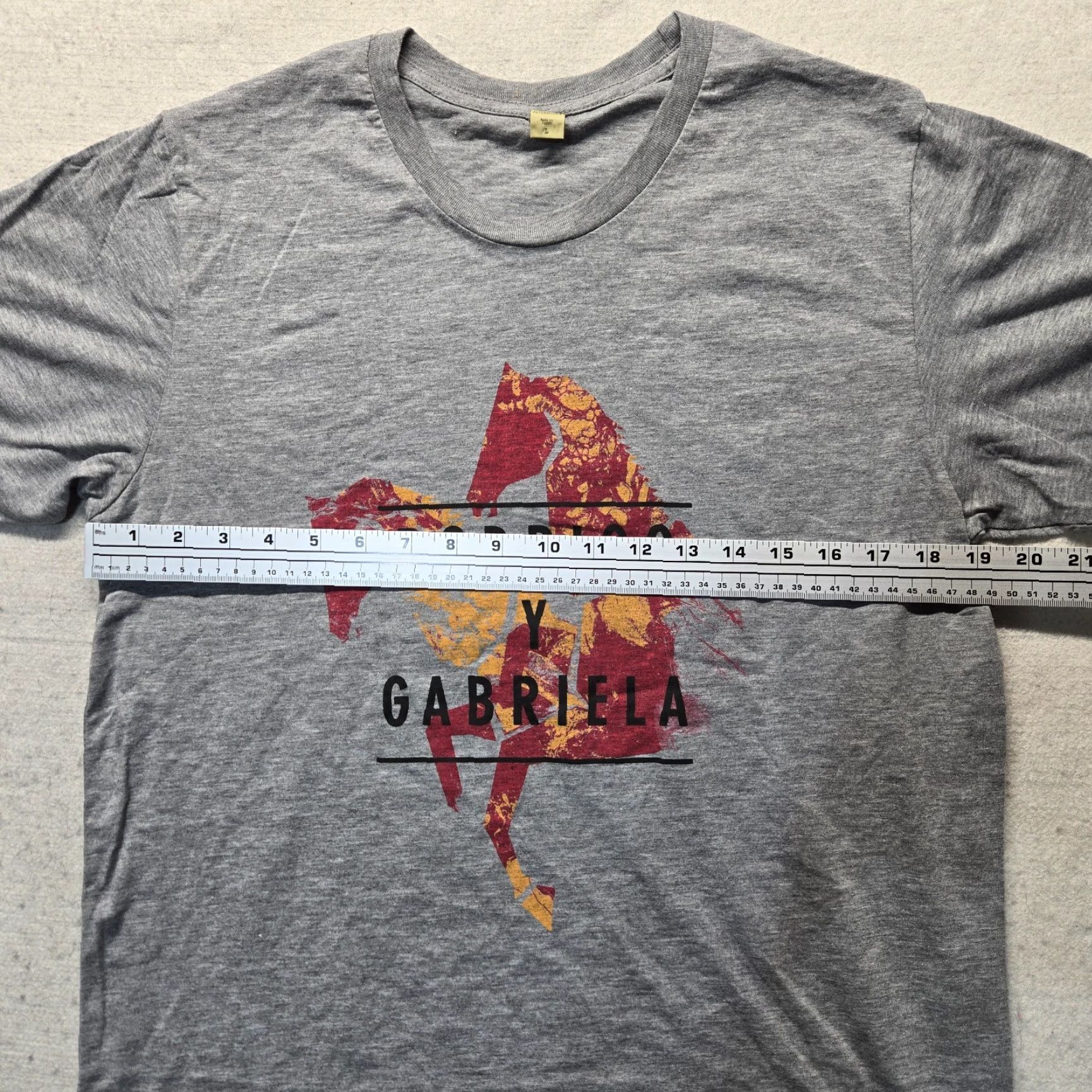 Vintage RODRIGO Y GABRIELA Concert Shirt US 2014 Gray Adult Large T-Shirt Graphic Tee Band Memorabilia Size US L / EU 52-54 / 3 - 3 Thumbnail