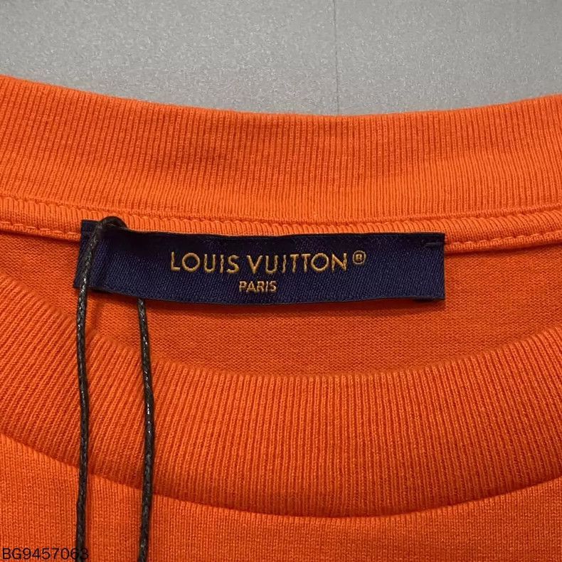Louis Vuitton Louis Vuitton Orange Logo Short Sleeve T-shirt- Size XL / US 12-14 / IT 48-50 - 4 Thumbnail