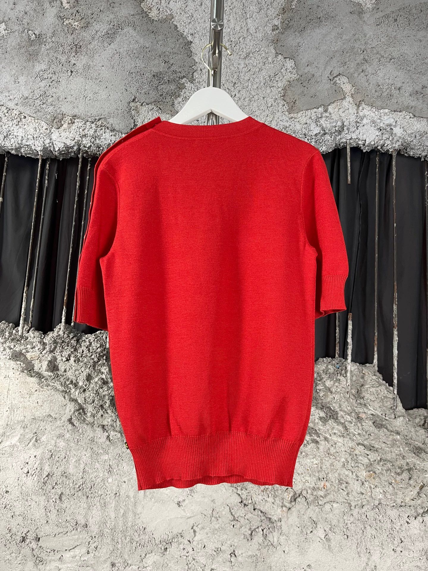 Louis Vuitton Louis Vuitton wool short sleeve tee size S new Size S / US 4 / IT 40 - 2 Thumbnail