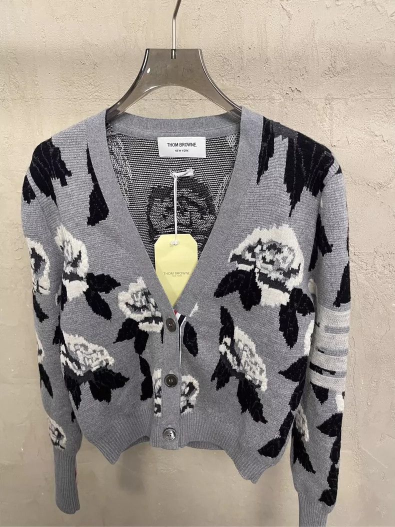 Thom Browne Thom browne Smog blue full-print floral wool cardigan jacke Size XS / US 0-2 / IT 36-38 - 3 Thumbnail