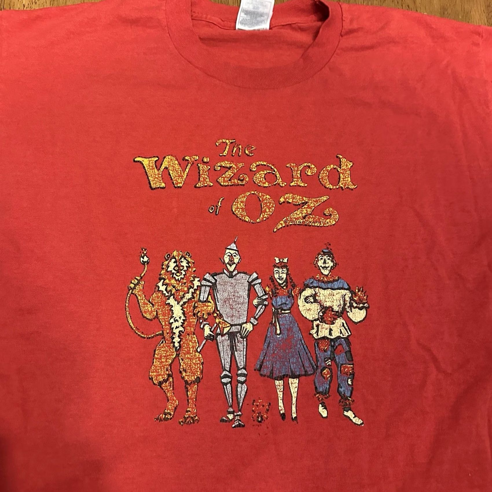 Fruit Of The Loom VINTAGE Fruit of the Loom T Shirt Large Red 90s The Wizard Of Oz Graphic Dorothy Single Stitch Men Size US L / EU 52-54 / 3 - 2 Thumbnail