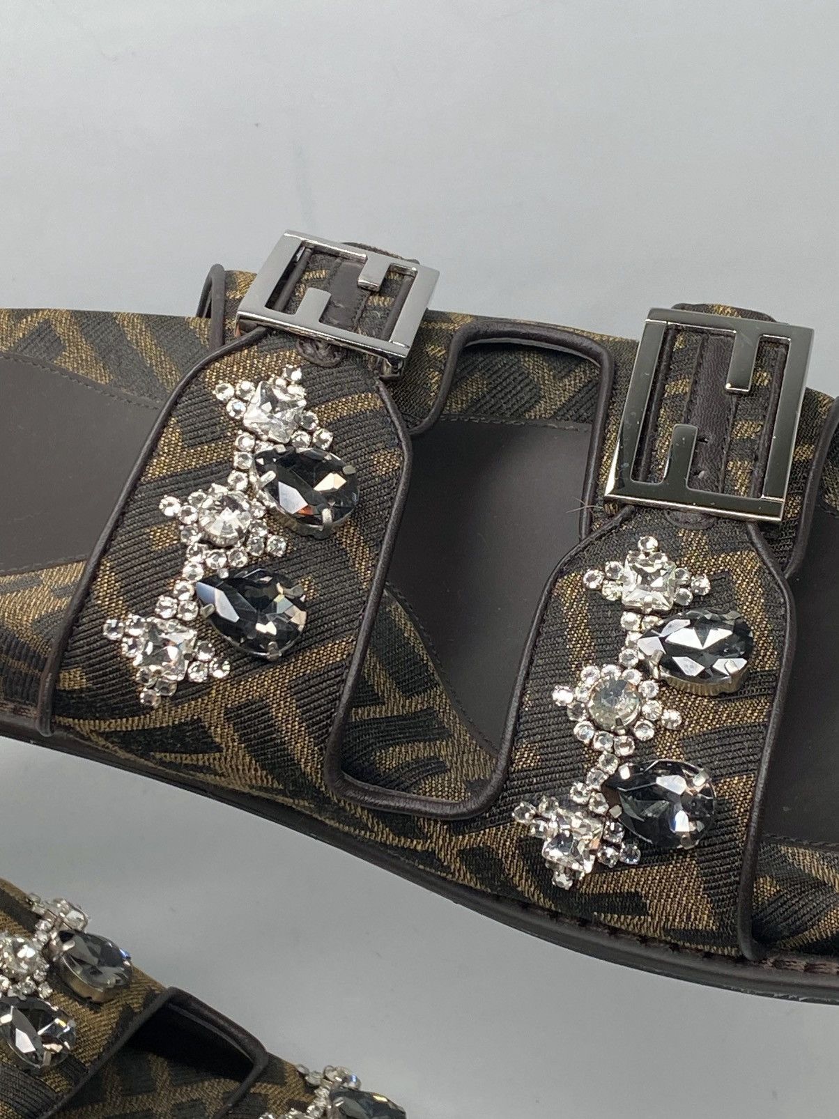 Fendi Fendi Feel Jewel Buckle Slide Sandals size 38 Size US 8 / IT 38 - 6 Thumbnail