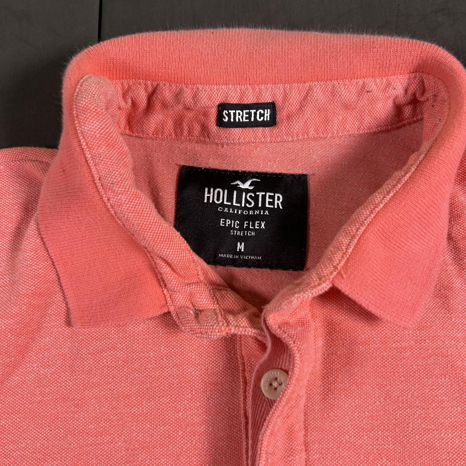 Hollister Men's Coral Pink Polo Shirt with Embroidered Logo Size US M / EU 48-50 / 2 - 4 Thumbnail