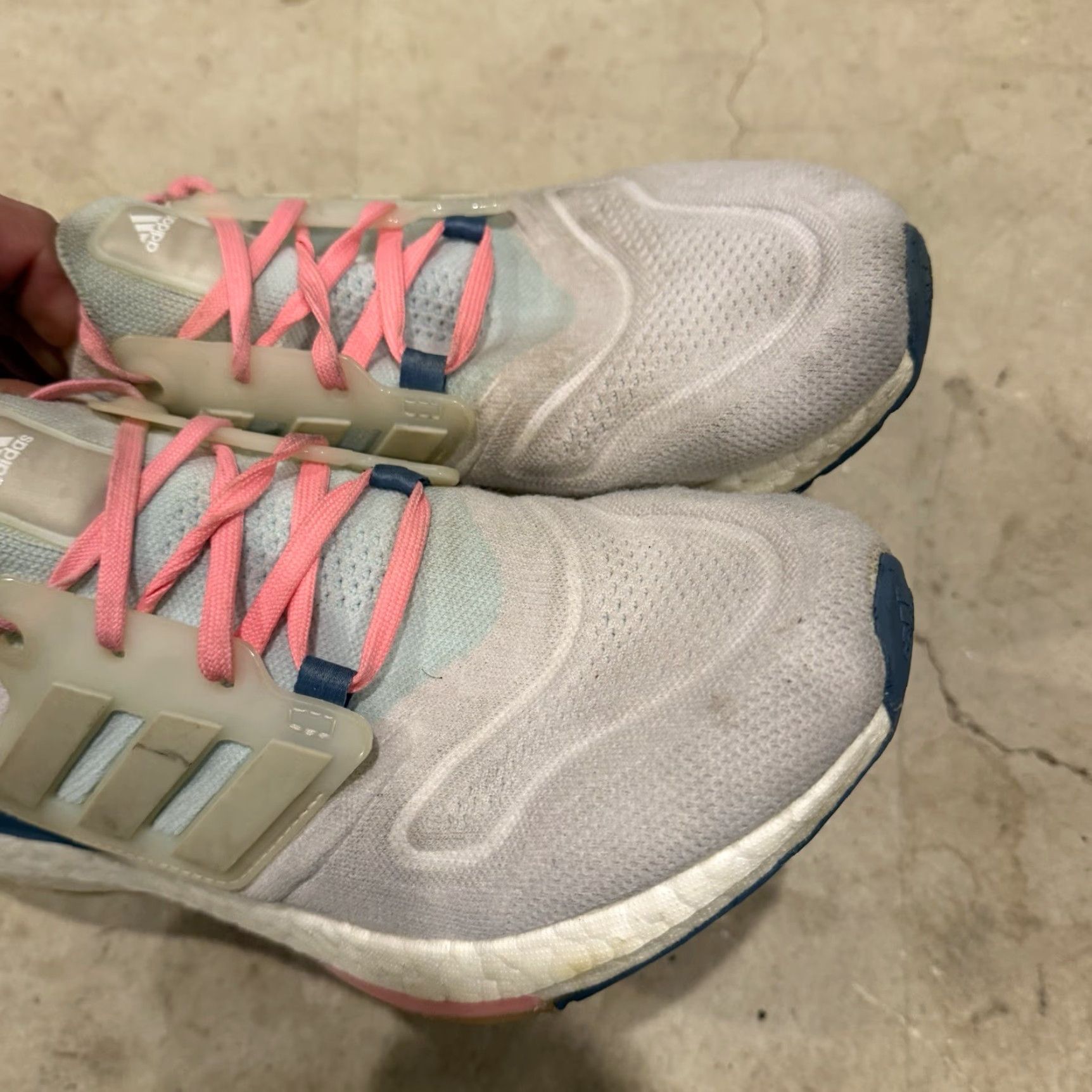 Adidas Adidas Ultraboost 22 White Almost Blue Sneaker GX5929 Womens Size 8 7.5 9 US 41 1/3 Footwear Athletic Size US 8 / IT 38 - 5 Thumbnail