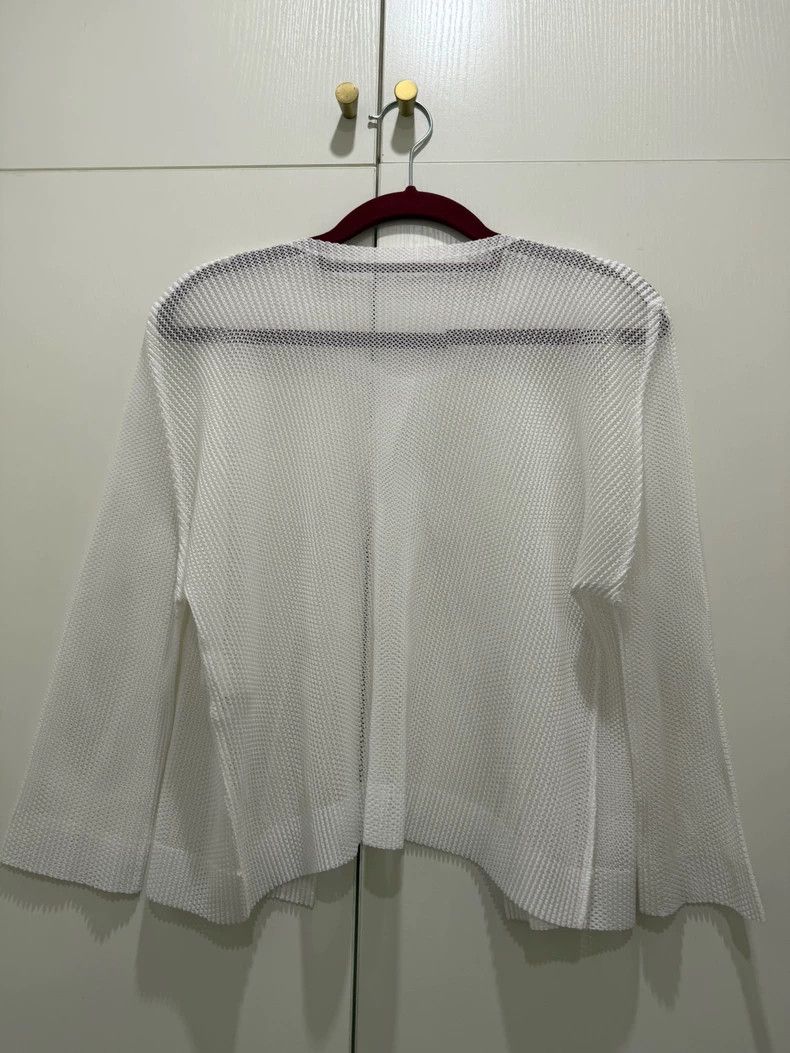 Issey Miyake issey miyake size：3 White cardigan 2506-Nextarrow Size XXS / US 00 / IT 34 - 1 Thumbnail