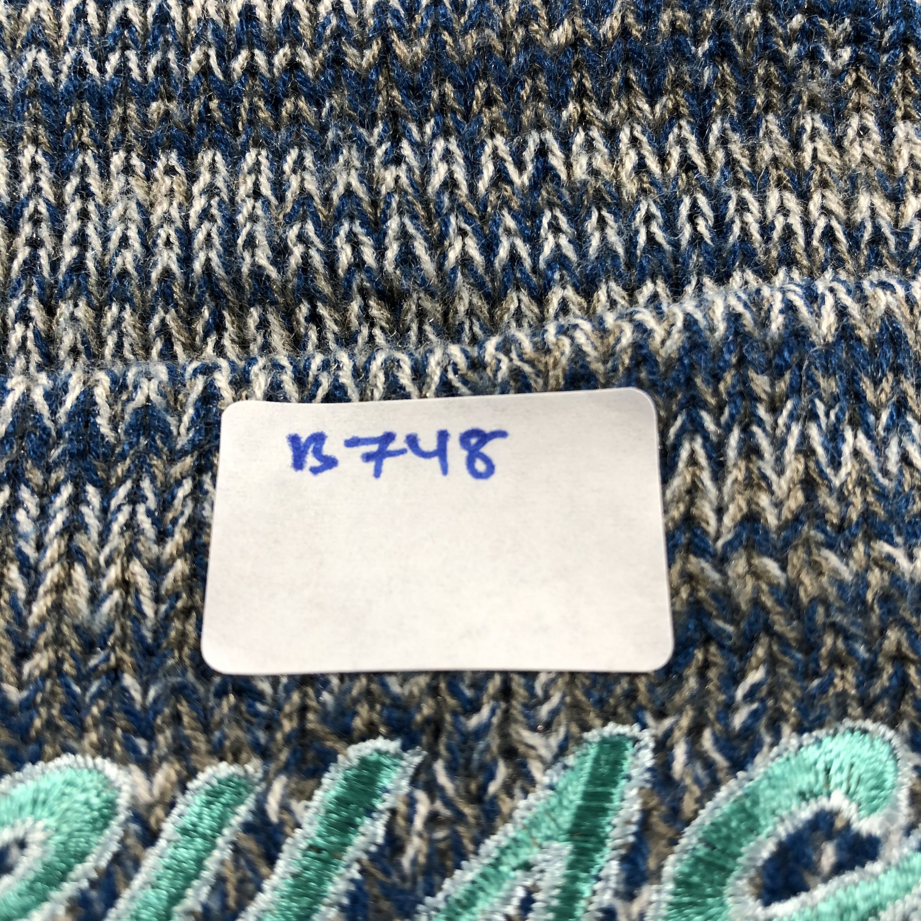 Vintage Newish Abstract Beanie Snowcap Snow Hat B748 Size ONE SIZE - 7 Thumbnail