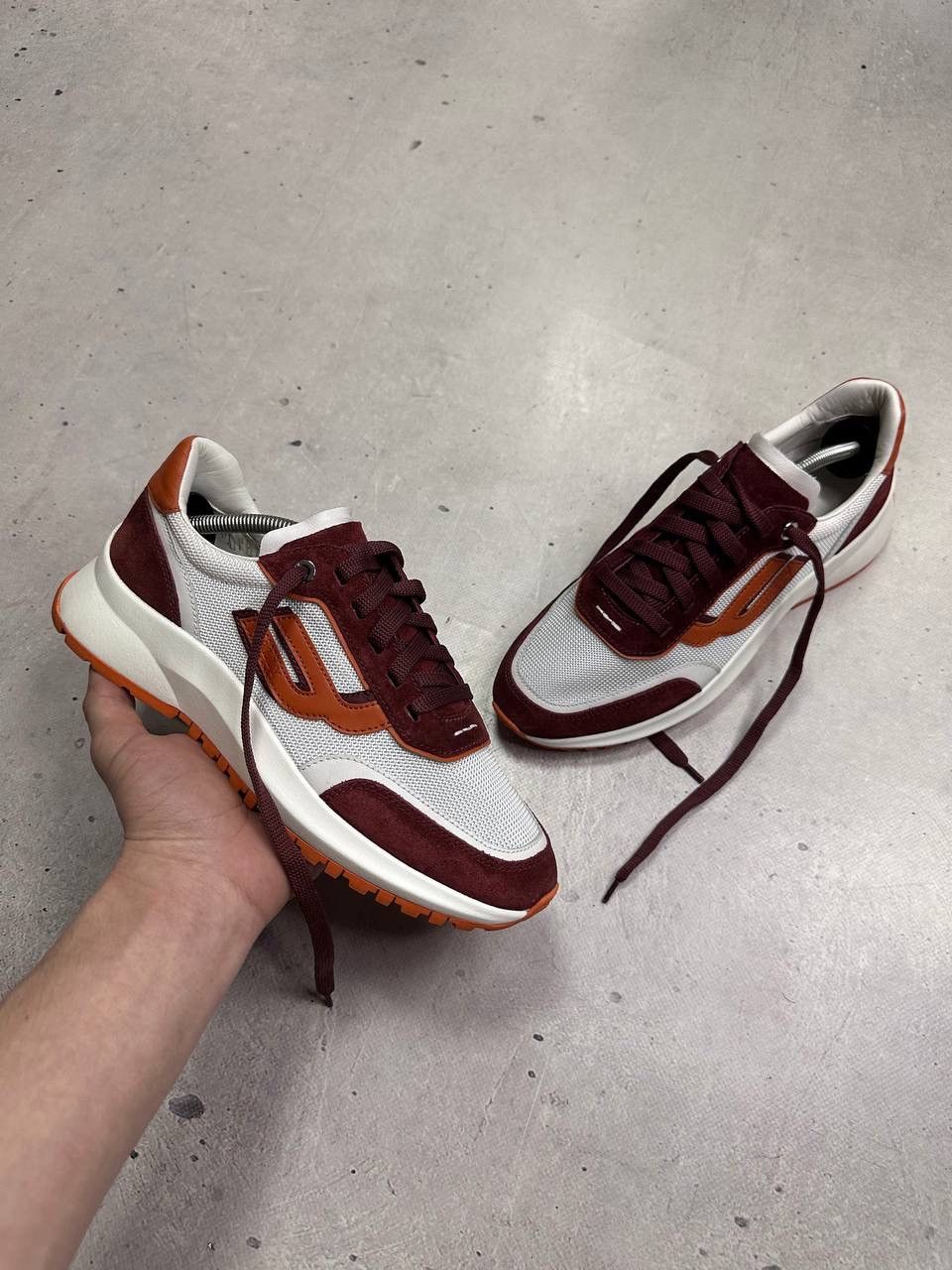 Bally Bally Demmy Low Top Sneakers Vibram Sole Burgundy White E 39 Size US 8 / IT 38 - 1 Thumbnail