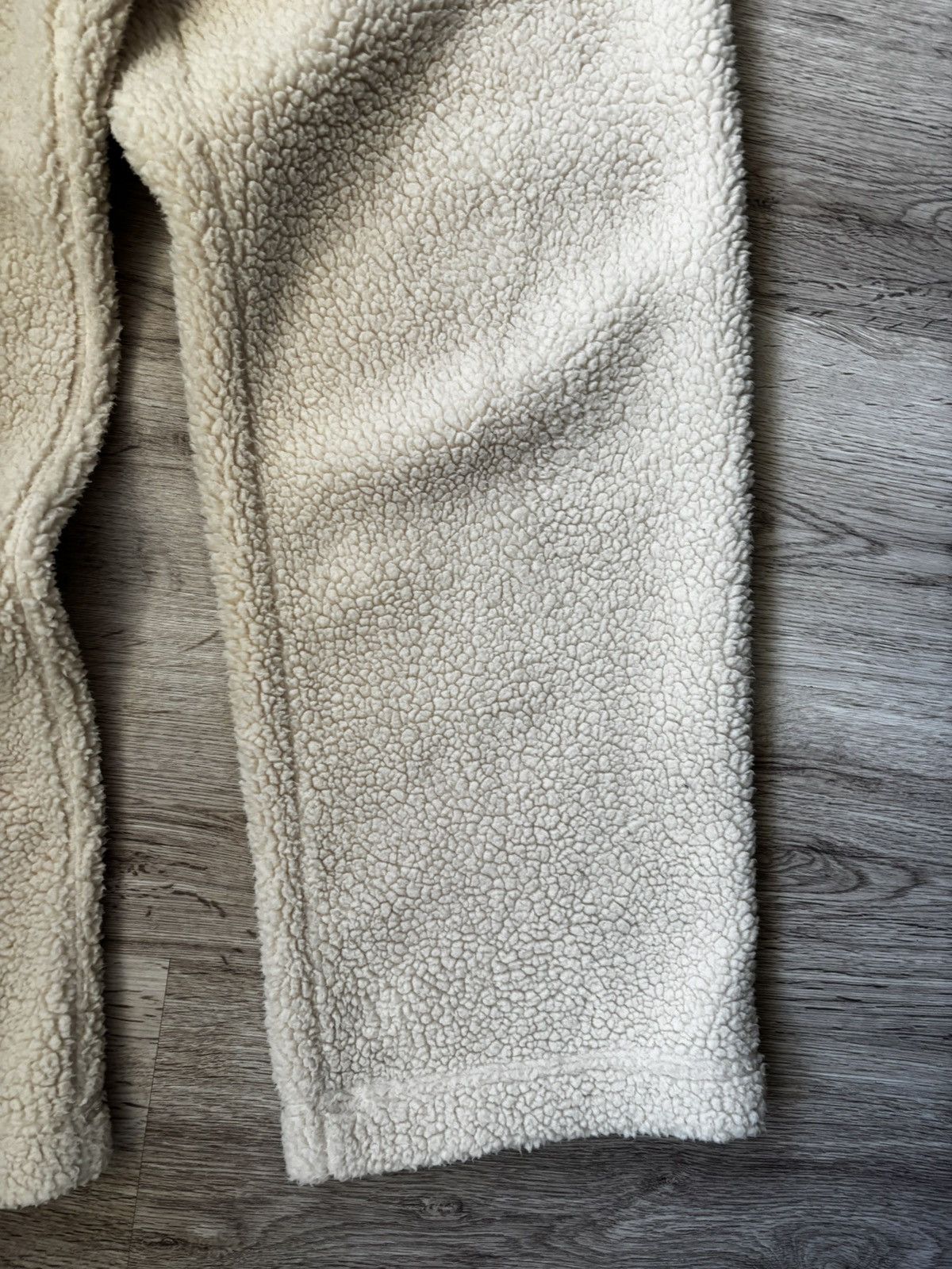 JW Anderson × Uniqlo Uniqlo x JW Anderson Sherpa Pants White – Unisex Cozy Fleece Size US 30 / EU 46 - 3 Thumbnail