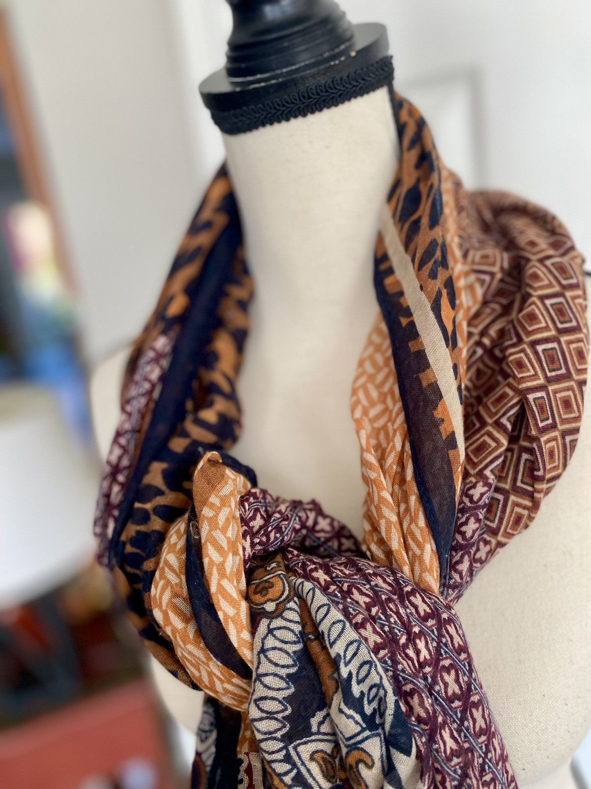 Vintage VINTAGE VERSATILE MULTI PRINT SCARF WRAP SHAWL Size ONE SIZE - 9 Thumbnail