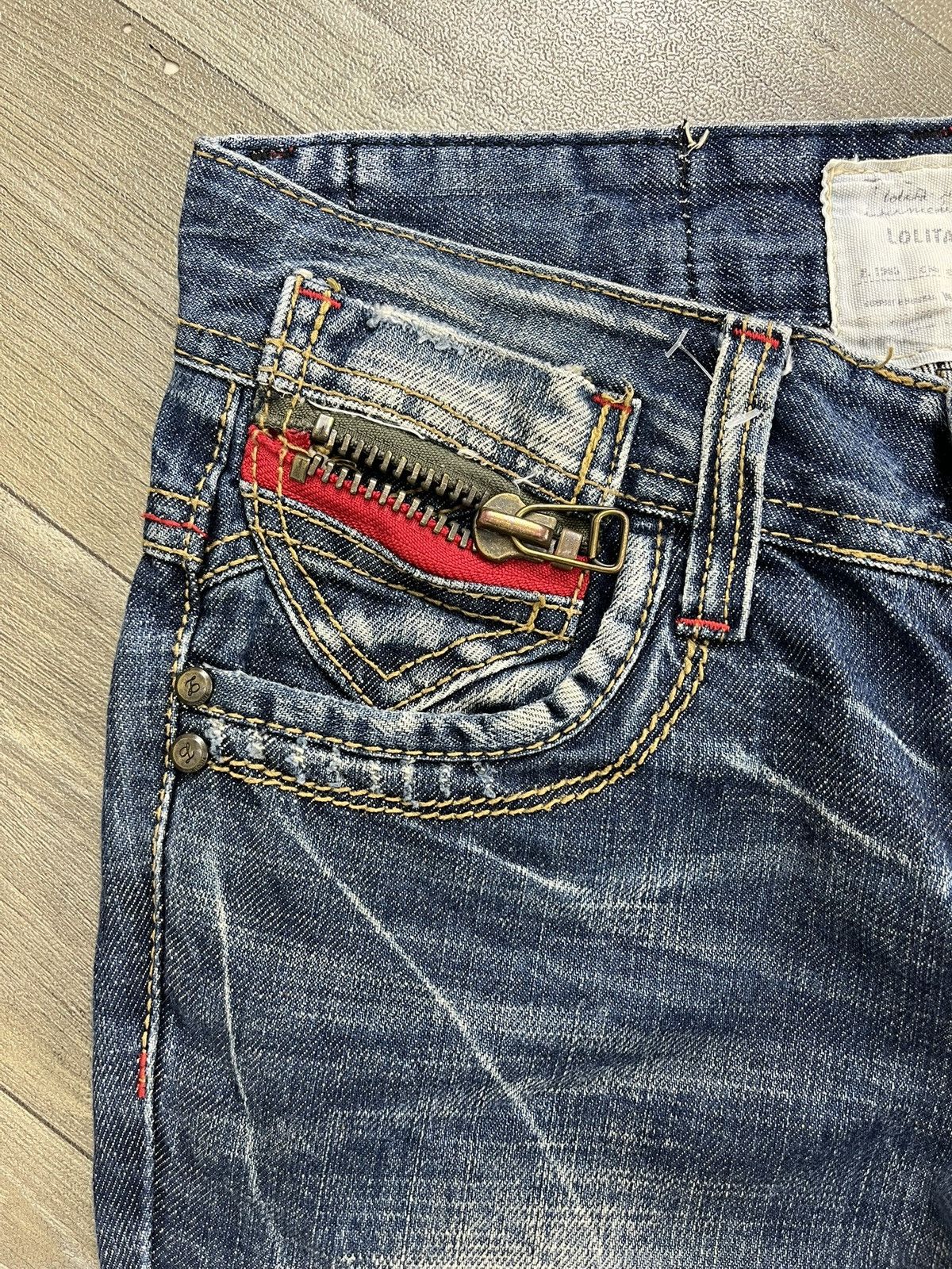Japanese Brand Y2K Style Yoshitomo Nara Lolita Jeans Distressed 3/4 Jeans Size US 28 / EU 44 - 3 Thumbnail