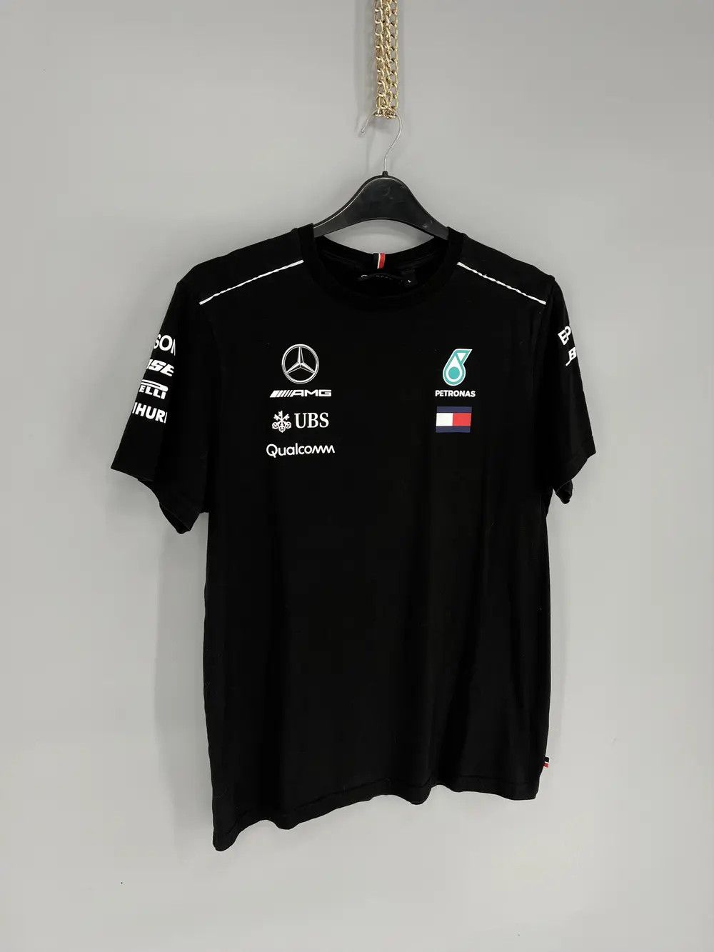 Mercedes-Benz Vintage Mercedes Benz AMG Petronas Tommy Hilfiger Racing Tee Size US L / EU 52-54 / 3 - 2 Thumbnail