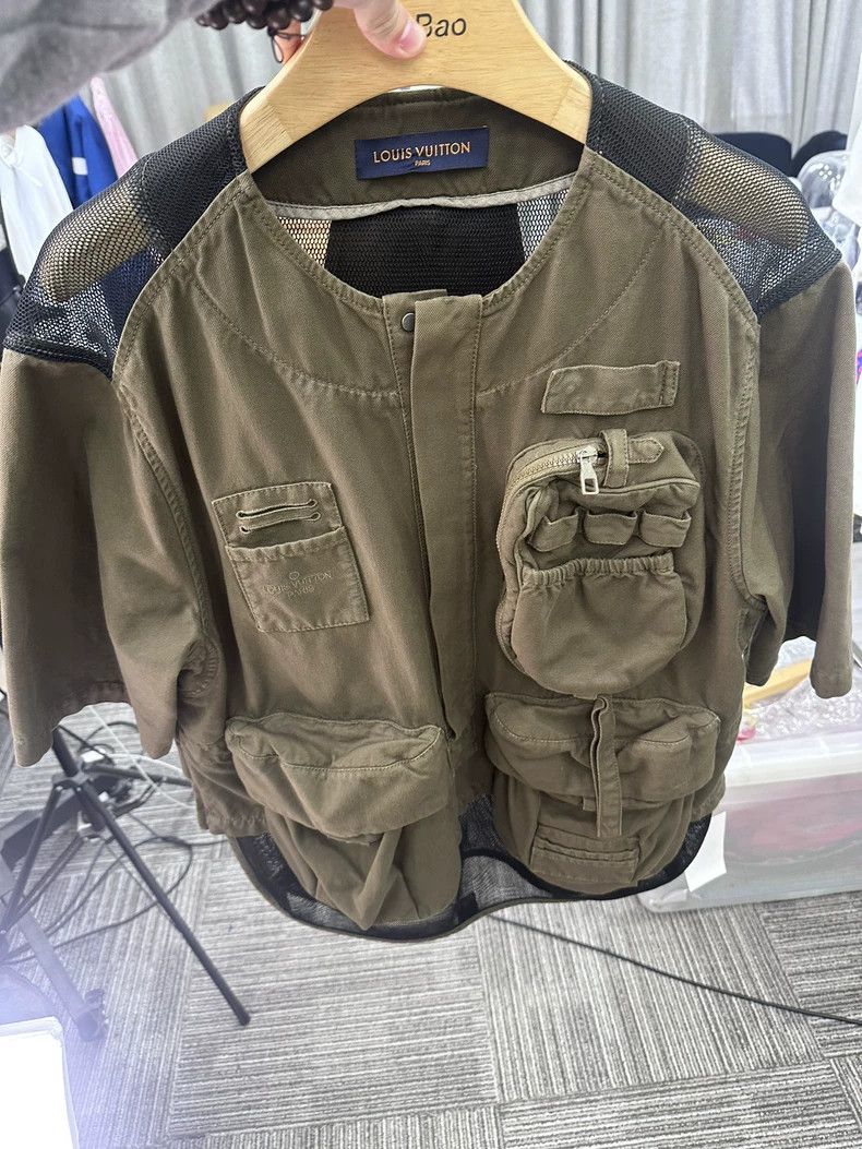 Louis Vuitton LOUIS VUITTON Tactical short sleeve vest Size US L / EU 52-54 / 3 - 1 Thumbnail