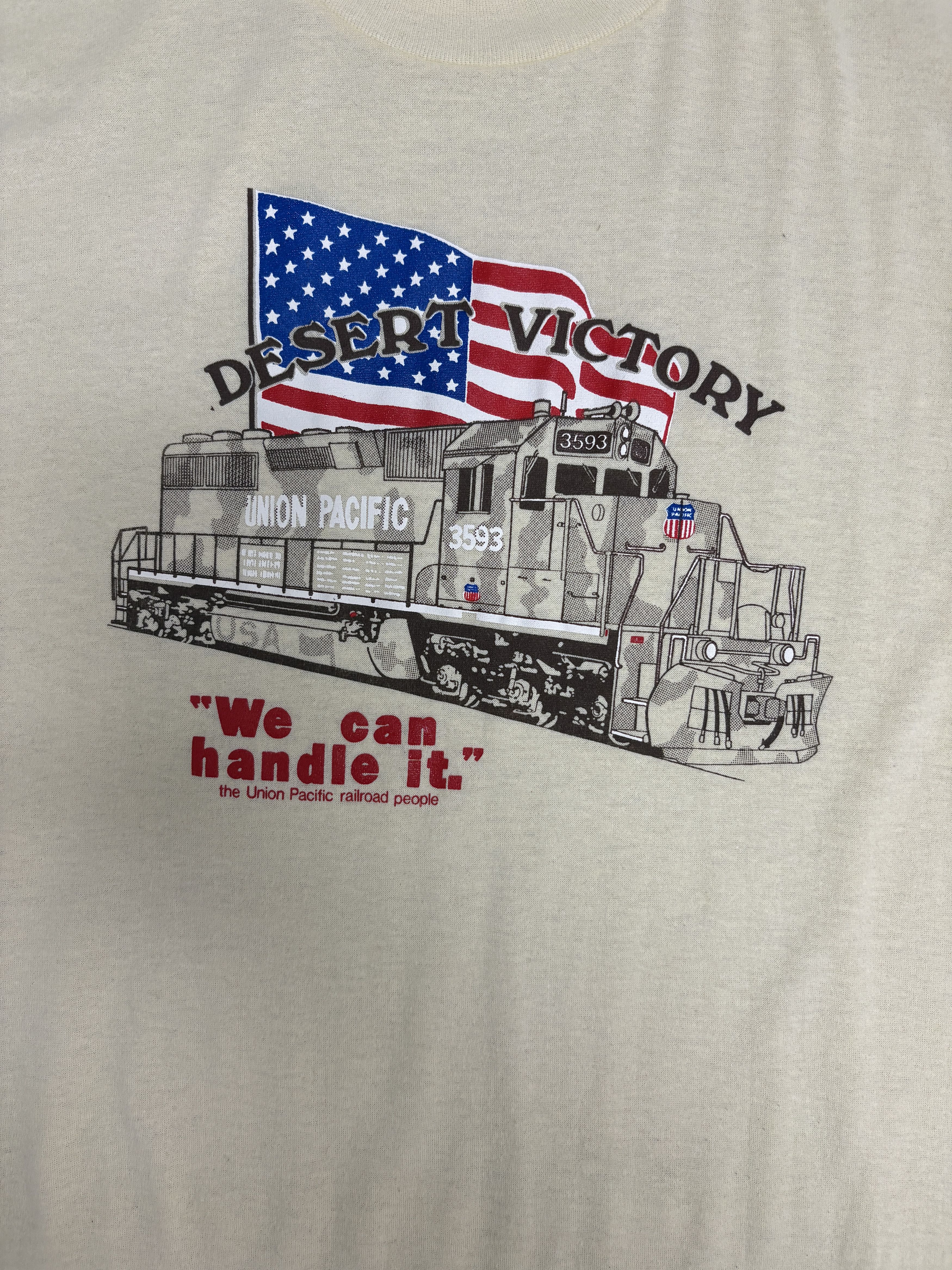 Vintage Union Pacific Railroad Desert Victory Vintage T-Shirt Tee Size US XL / EU 56 / 4 - 2 Thumbnail