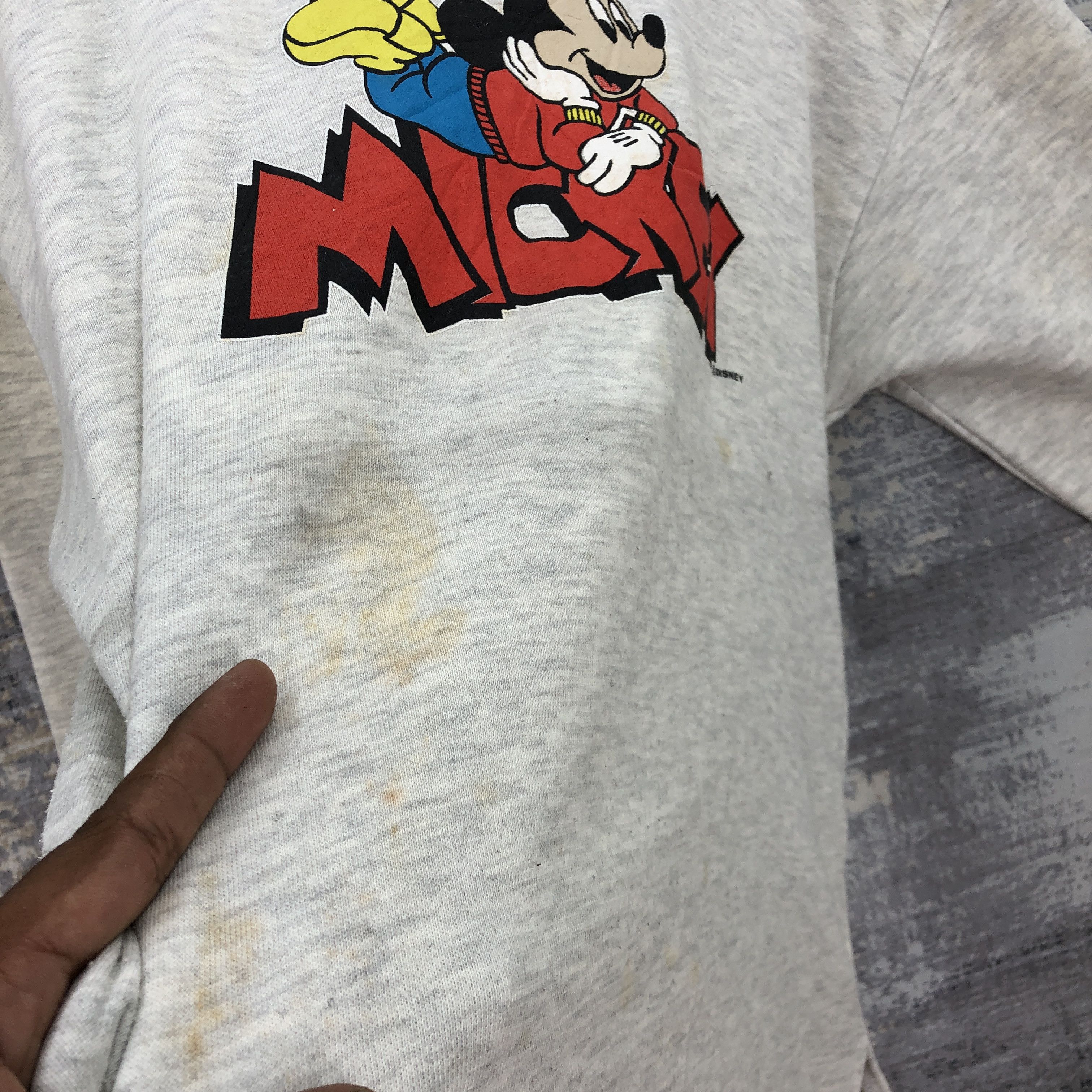 Mickey Mouse Vintage 90's Mickey Mouse Sweatshirt Disney Cartoon Sweater Size US M / EU 48-50 / 2 - 7 Thumbnail