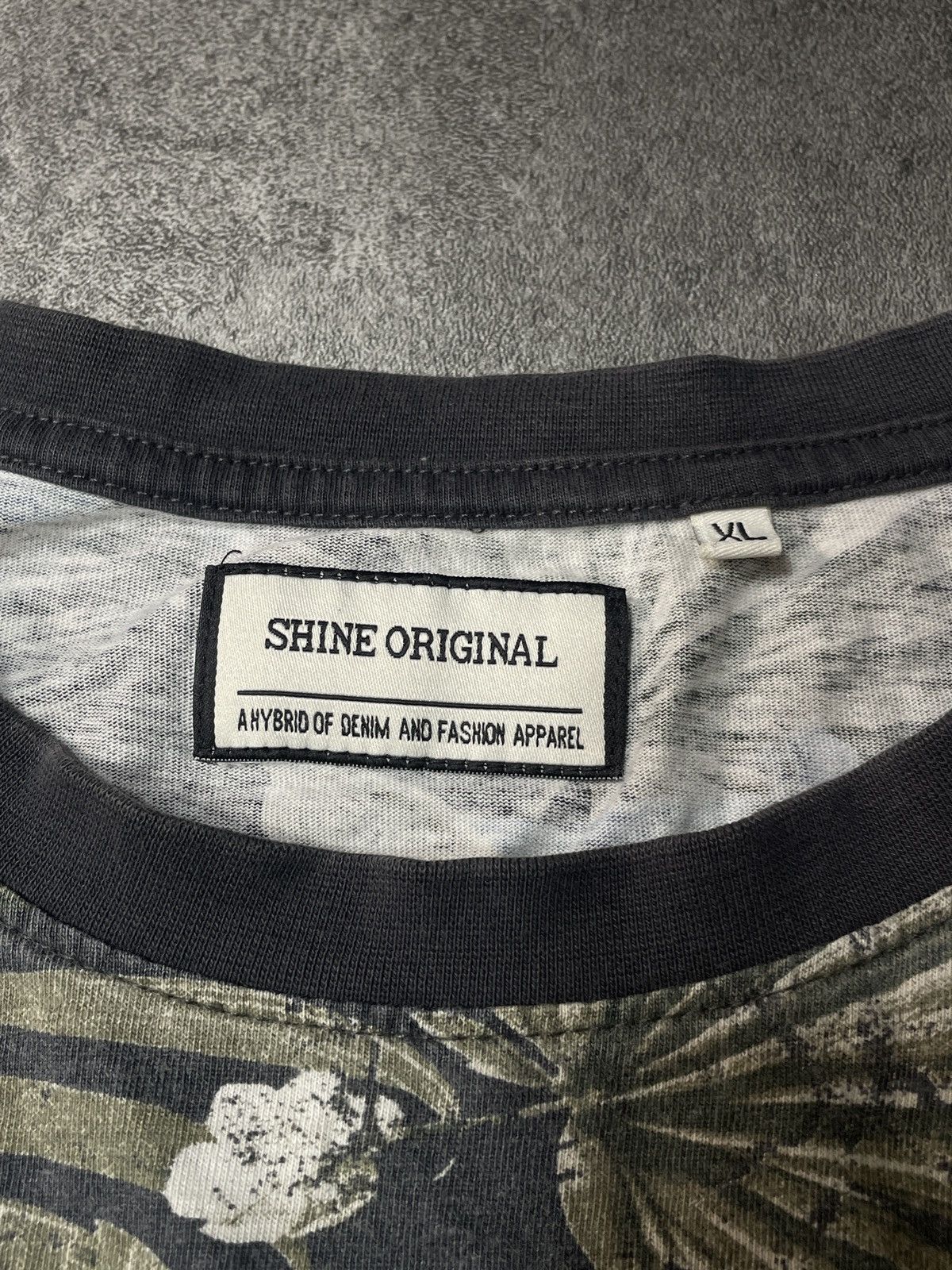 Vintage 🔥Offers🔥Vintage Y2K Camo Tee All Over Print Rare Hype Size US XL / EU 56 / 4 - 4 Thumbnail