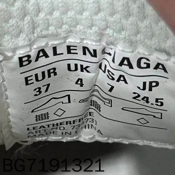 Balenciaga Balenciaga 3xl Mesh Distressed Dad Sneakers 37 Size US 7 / IT 37 - 7 Thumbnail