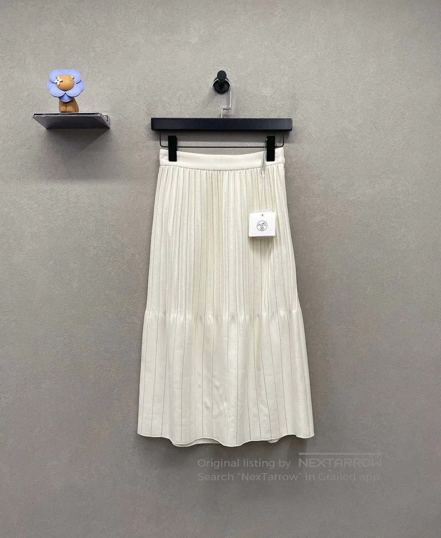 Other Hermes Beige High-Waist A-Line Skirt. Size US 34 / EU 50 - 1 Thumbnail