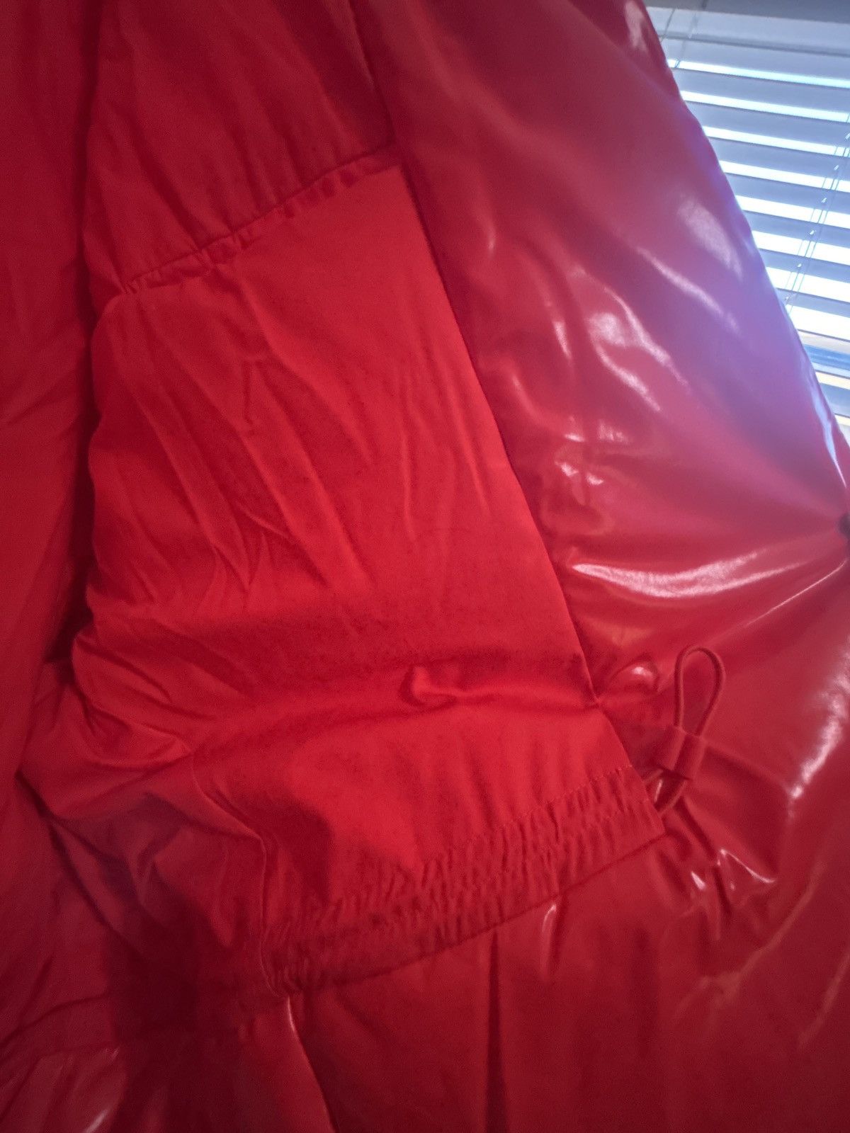 Gap × Yeezy YZYxGAP Red Round Jacket M Size US M / EU 48-50 / 2 - 4 Thumbnail