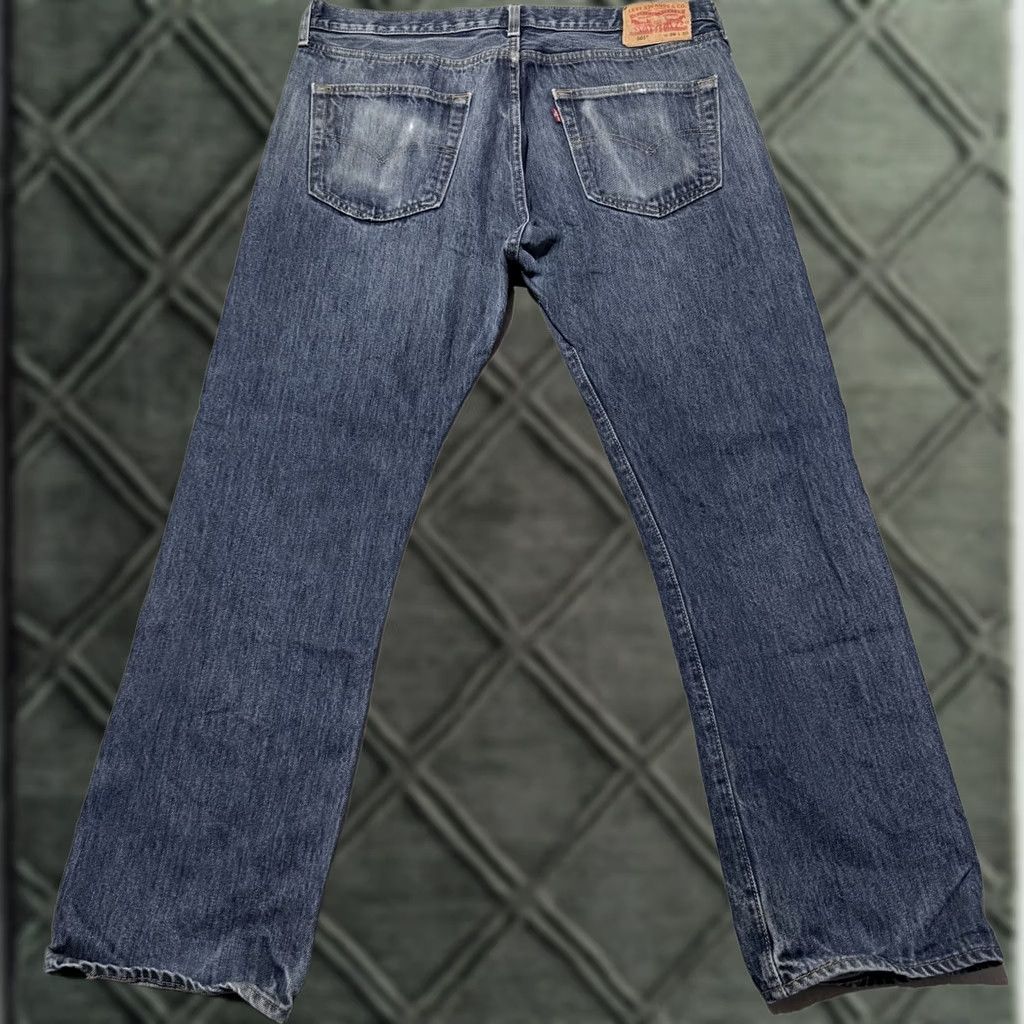 Levi's Levi's 501 Original Jeans Men Blue Denim Straight Fit 36X30 Distressed Y2K Jeans Size US 36 / EU 52 - 1 Thumbnail